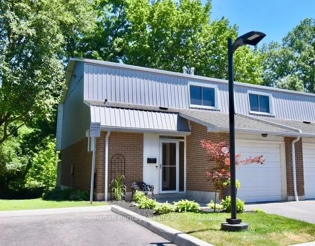 Front of Unit 8, 459 Woodview Road