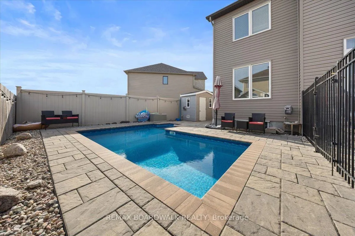 Photo 3 of 623 Capuchon Way, Ottawa, Avalon East — HOMEH