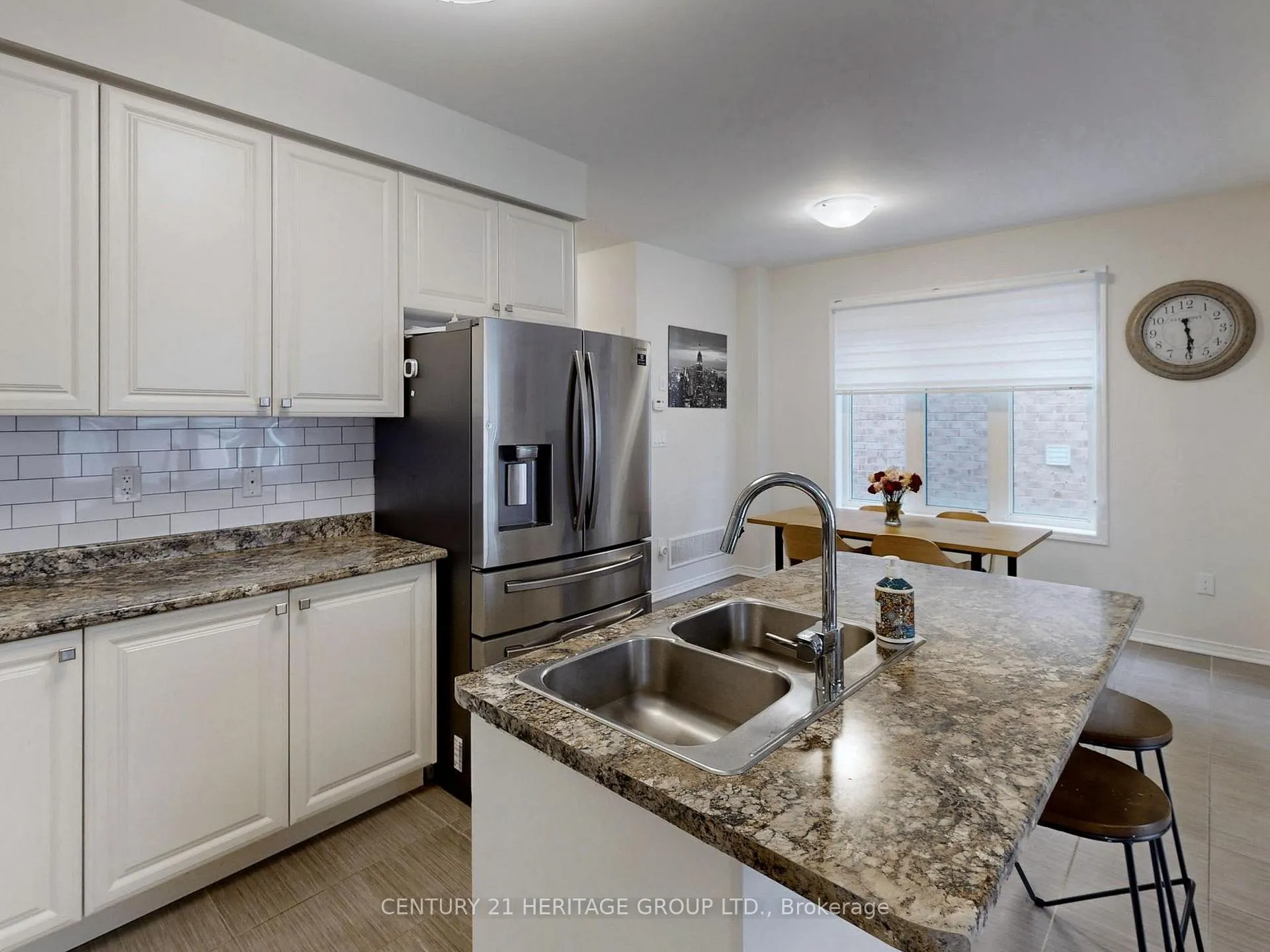 Photo 8 of 41 Sumac Drive, Haldimand — HOMEH