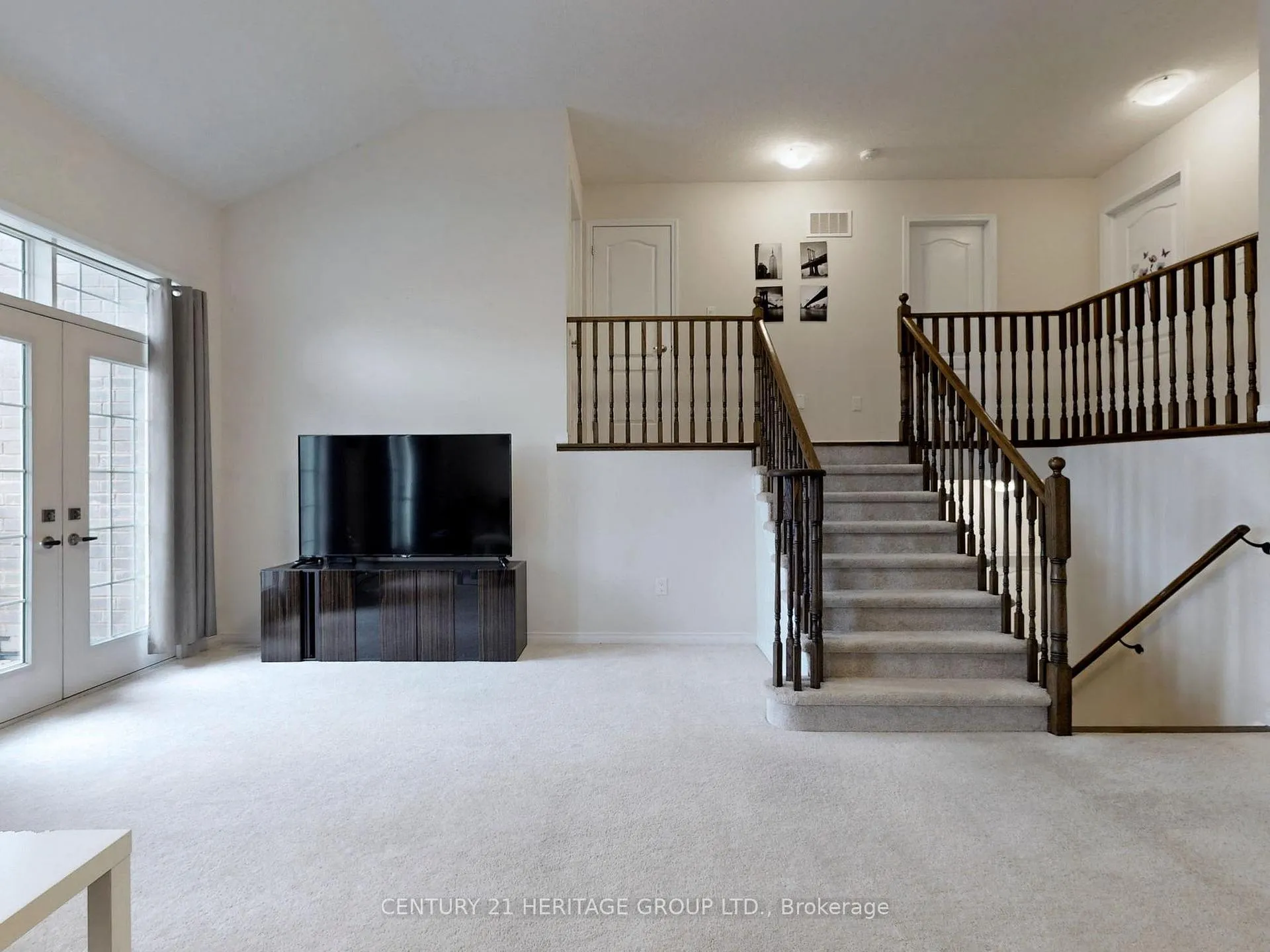 Photo 18 of 41 Sumac Drive, Haldimand — HOMEH