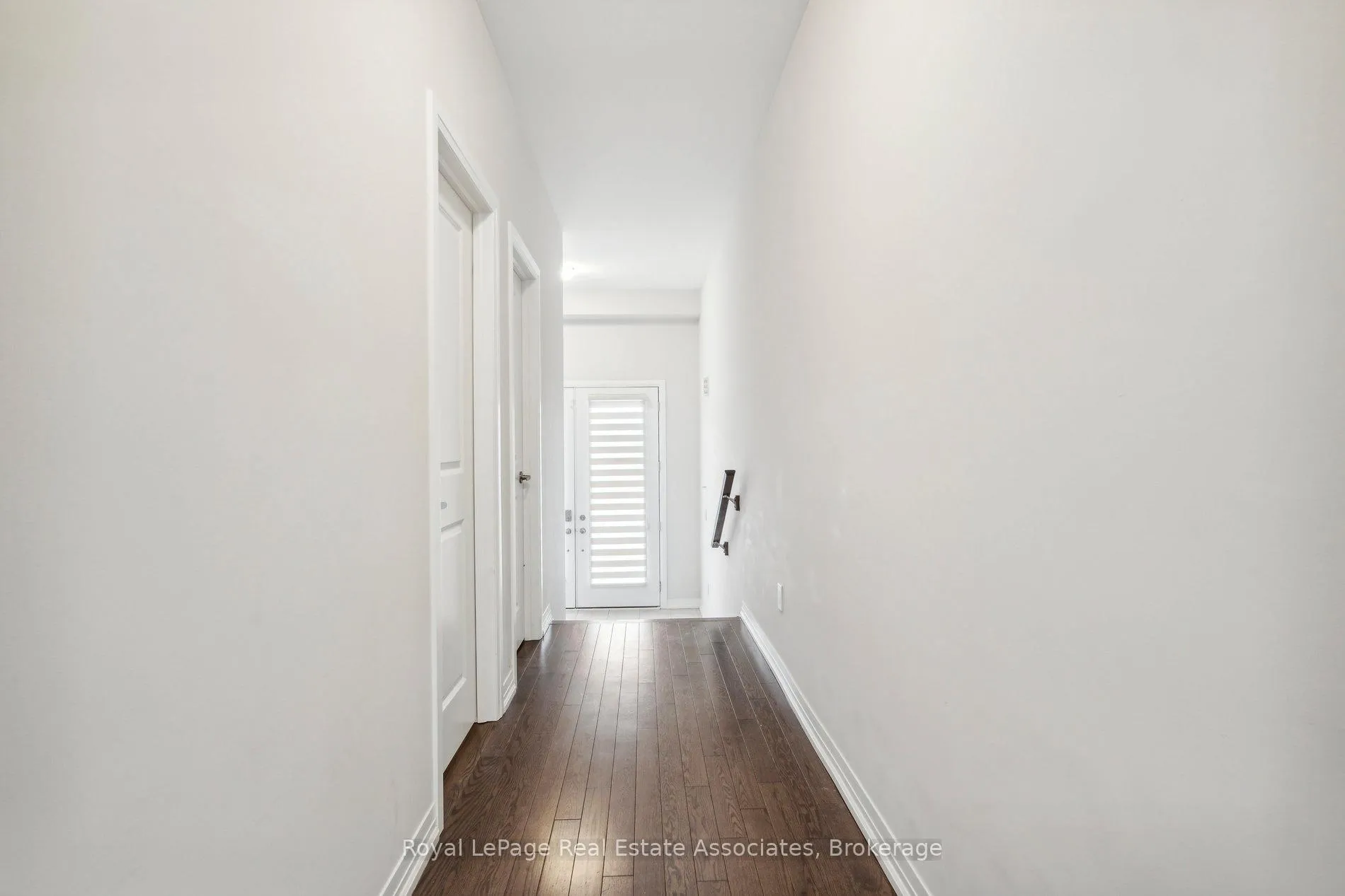 Photo 21 of 228 Provident Way, Hamilton, Mount Hope — HOMEH
