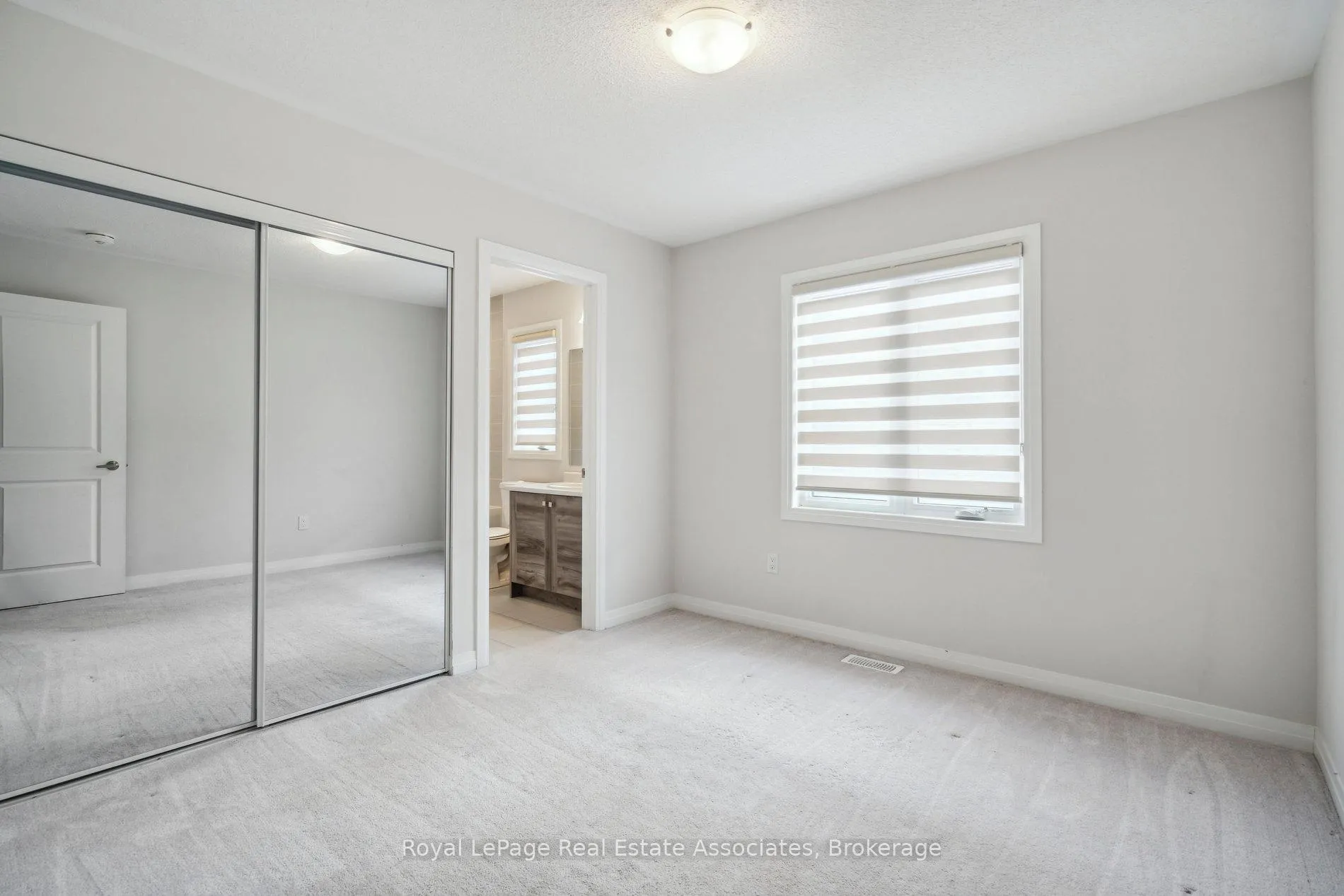 Photo 36 of 228 Provident Way, Hamilton, Mount Hope — HOMEH