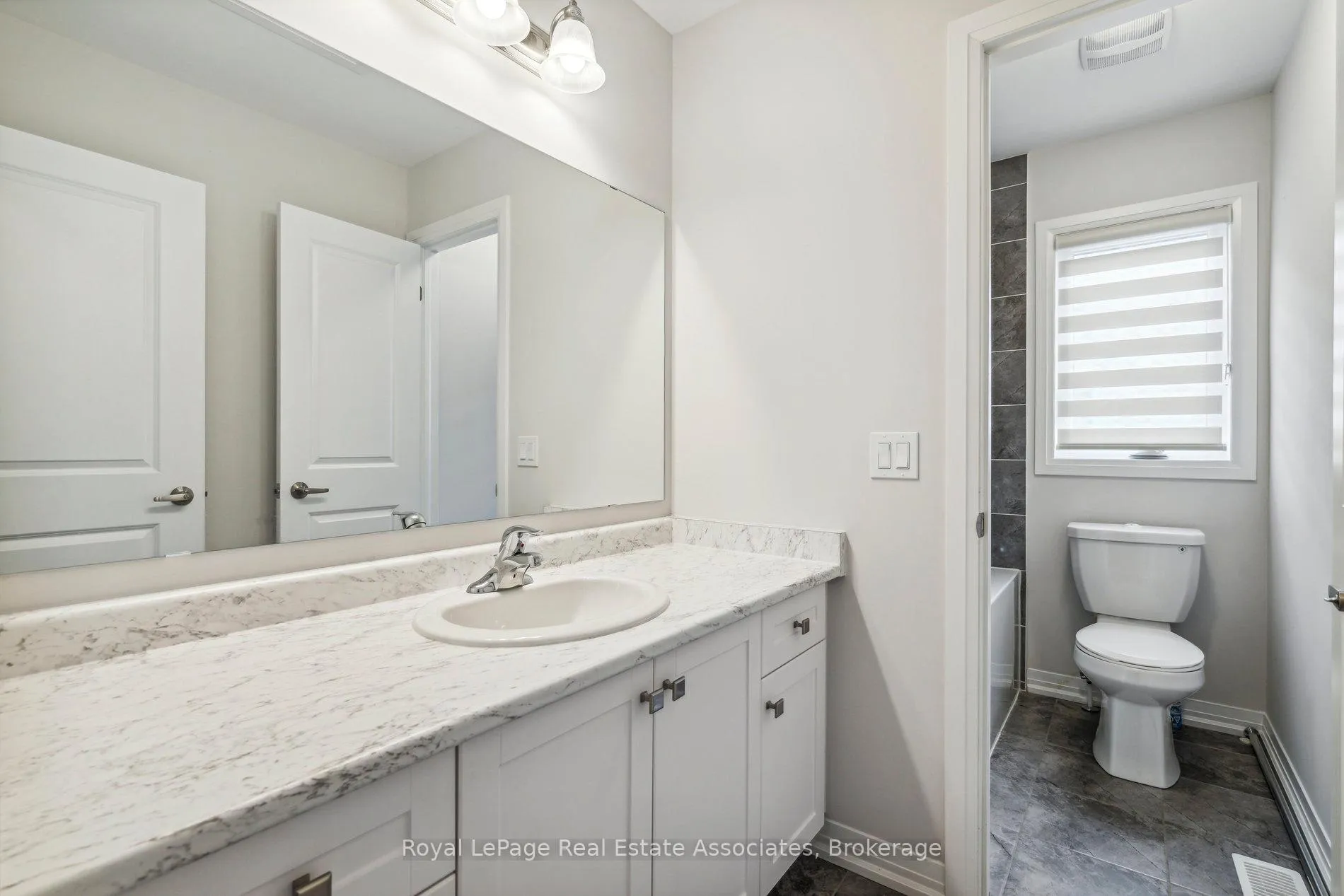 Photo 42 of 228 Provident Way, Hamilton, Mount Hope — HOMEH