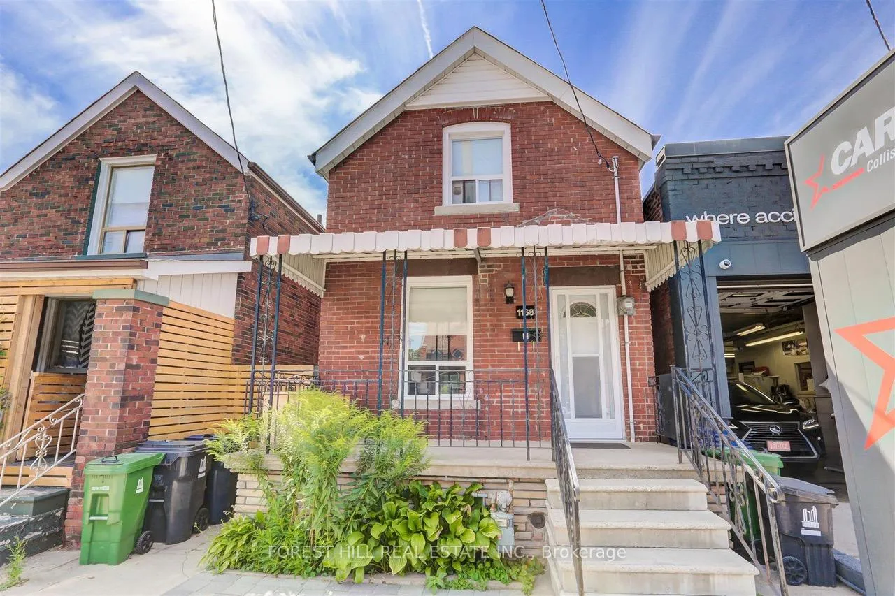Front of 1168 Dovercourt Road