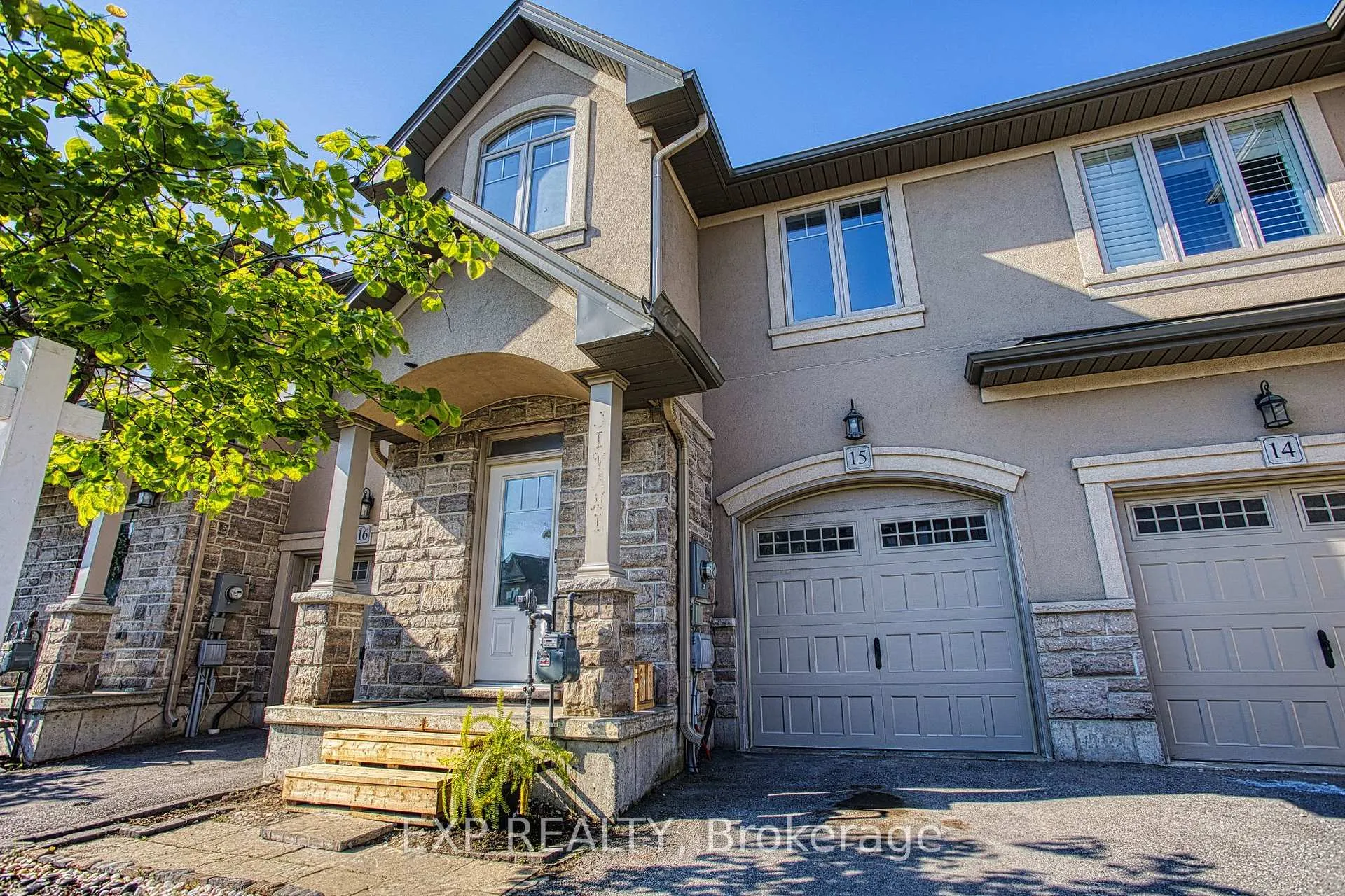 Photo 1 of Unit 15, 98 Shoreview Place, Hamilton, Lakeshore — HOMEH