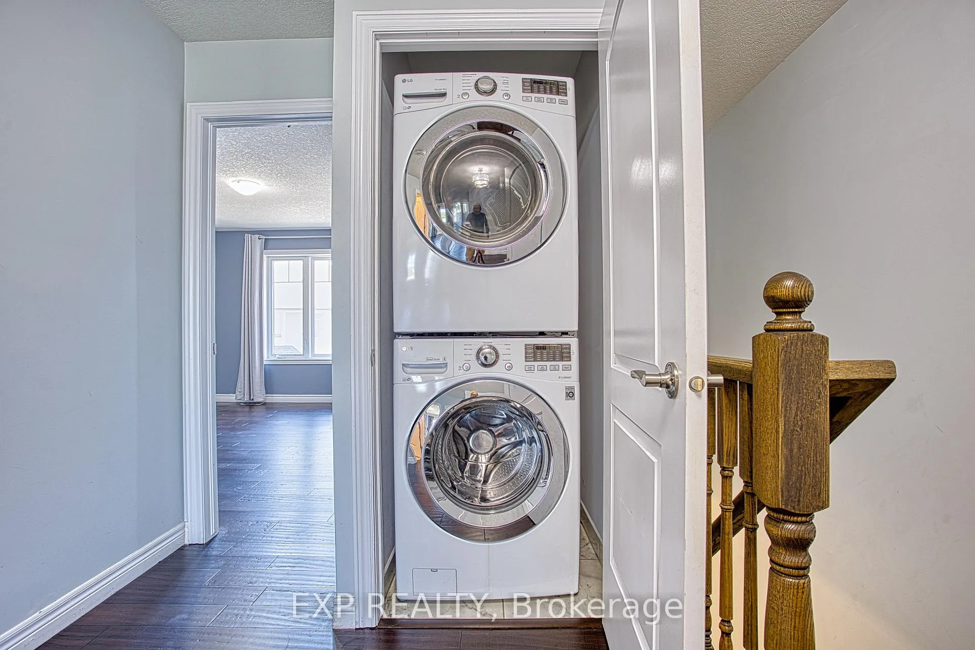Photo 15 of Unit 15, 98 Shoreview Place, Hamilton, Lakeshore — HOMEH
