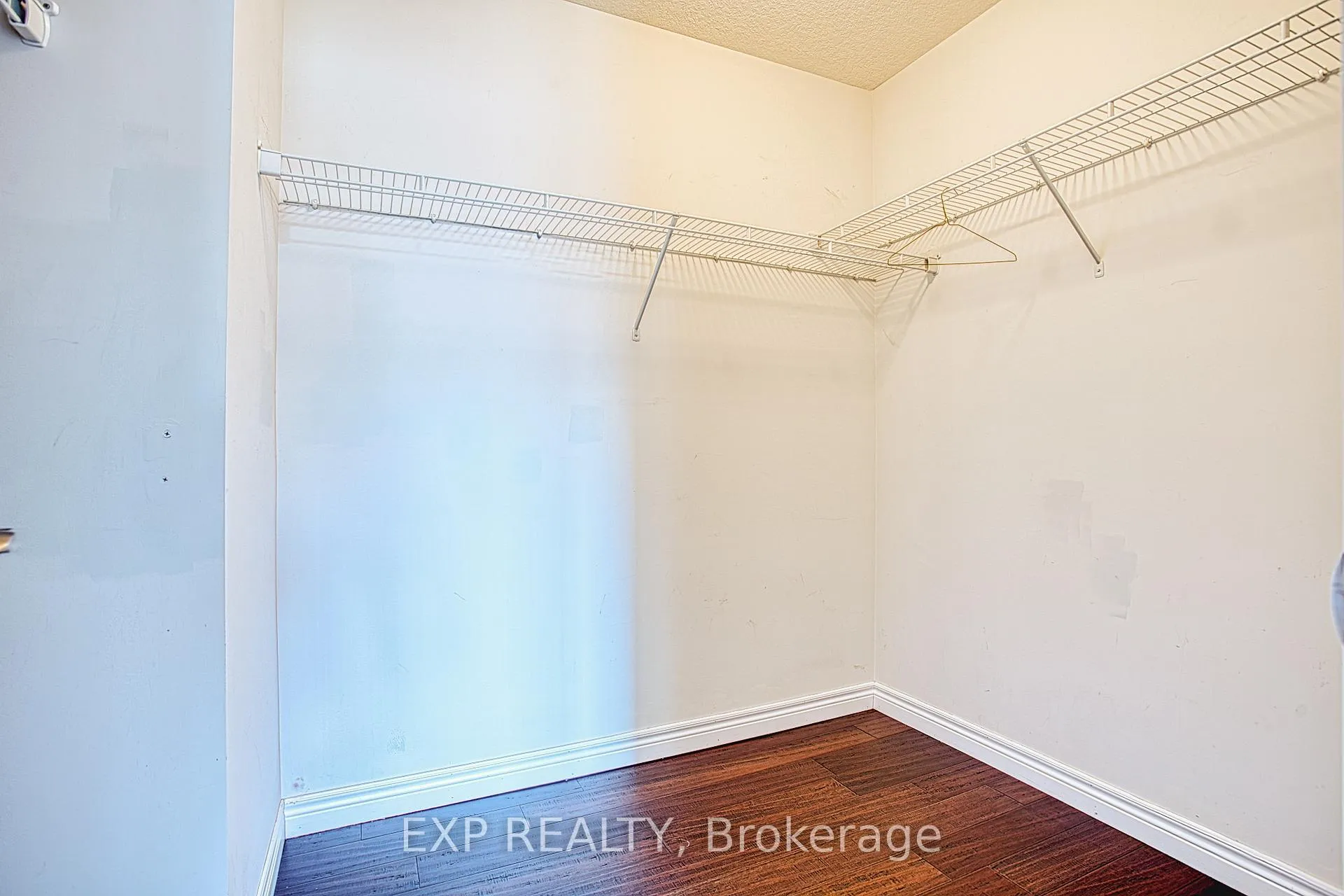 Photo 18 of Unit 15, 98 Shoreview Place, Hamilton, Lakeshore — HOMEH