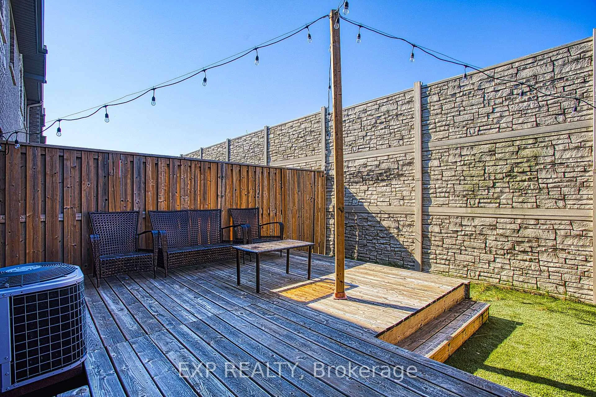 Photo 25 of Unit 15, 98 Shoreview Place, Hamilton, Lakeshore — HOMEH
