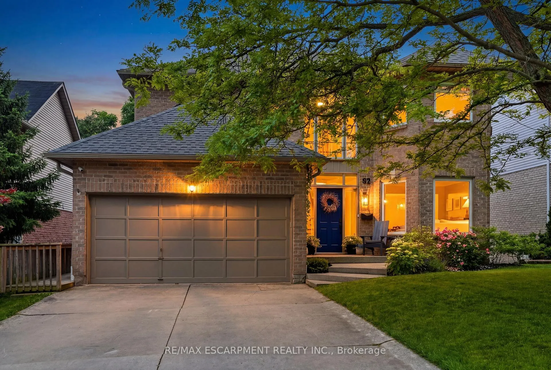 Photo 1 of 92 Jerome Park Drive, Hamilton, Dundas — HOMEH