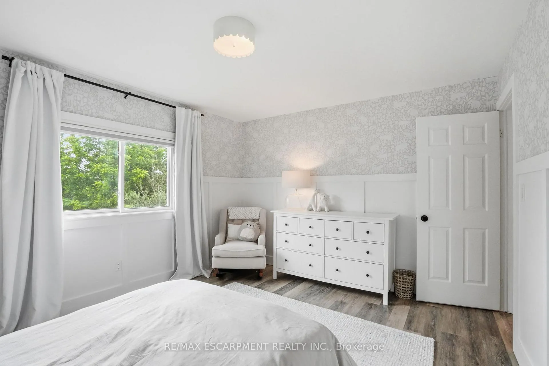 Photo 21 of 92 Jerome Park Drive, Hamilton, Dundas — HOMEH