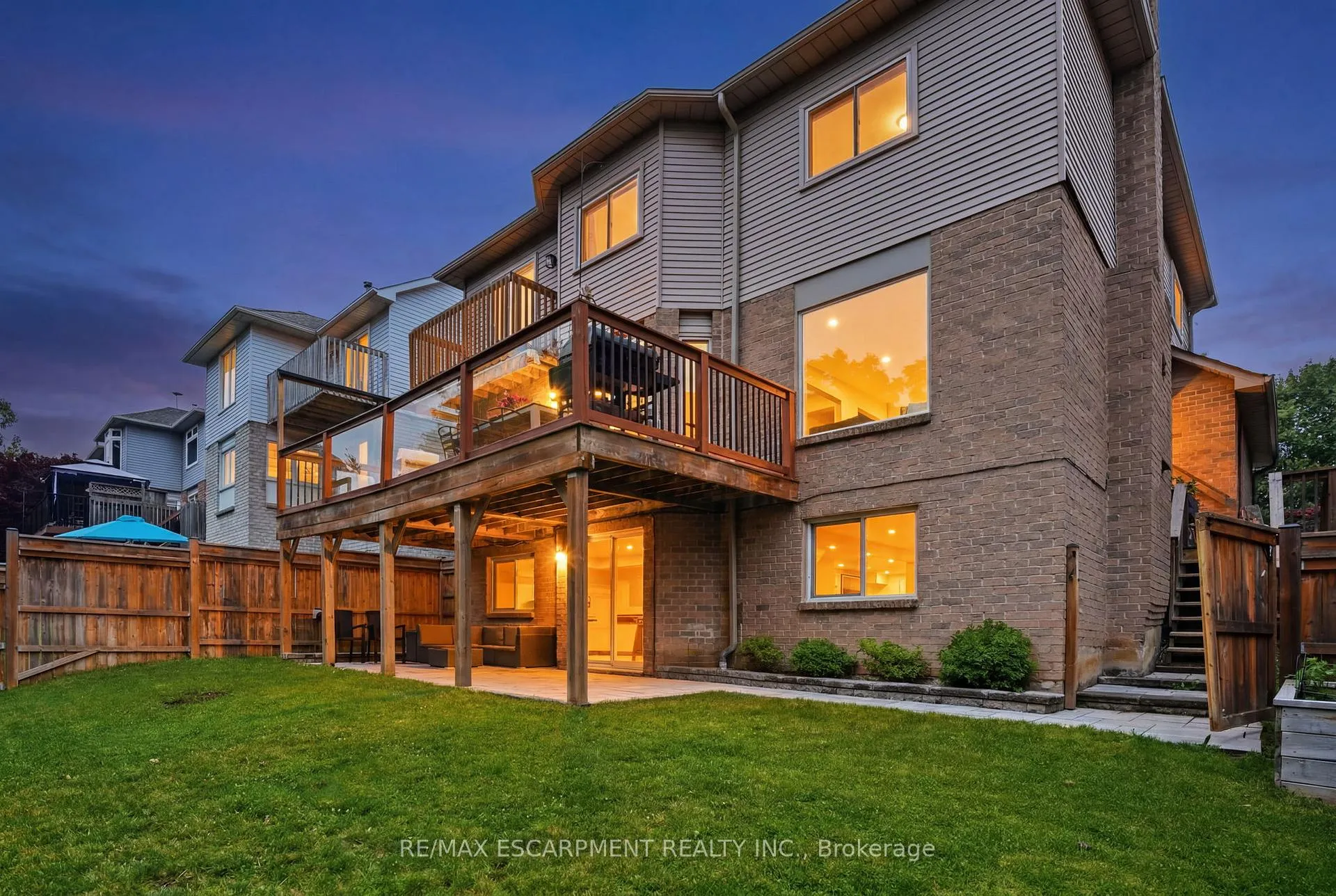 Photo 41 of 92 Jerome Park Drive, Hamilton, Dundas — HOMEH