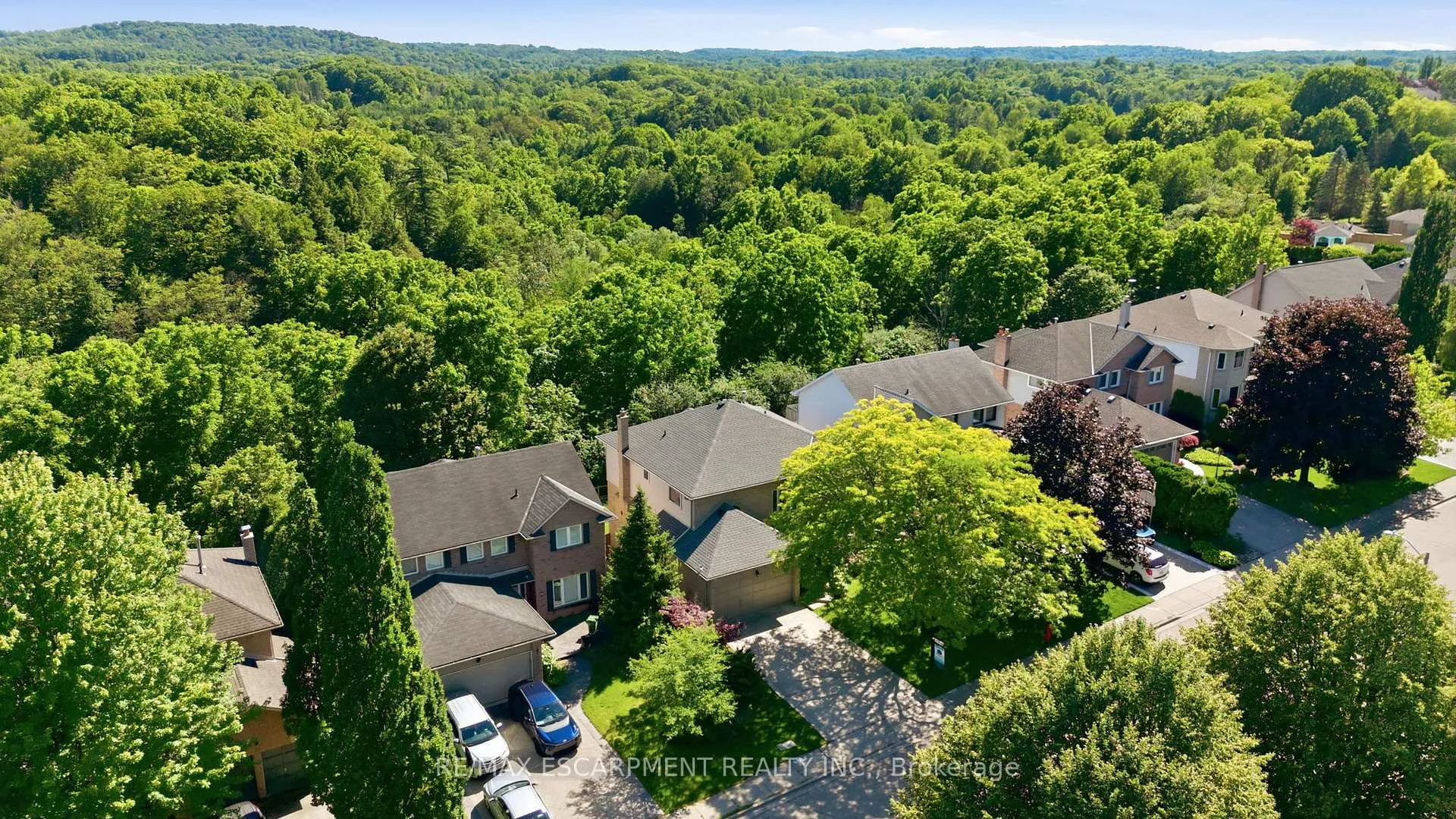 Photo 45 of 92 Jerome Park Drive, Hamilton, Dundas — HOMEH
