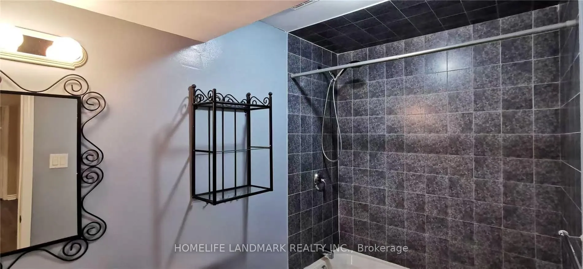 Photo 19 of 102 Patrice Crescent, Vaughan, Crestwood-Springfarm-Yorkhill — HOMEH