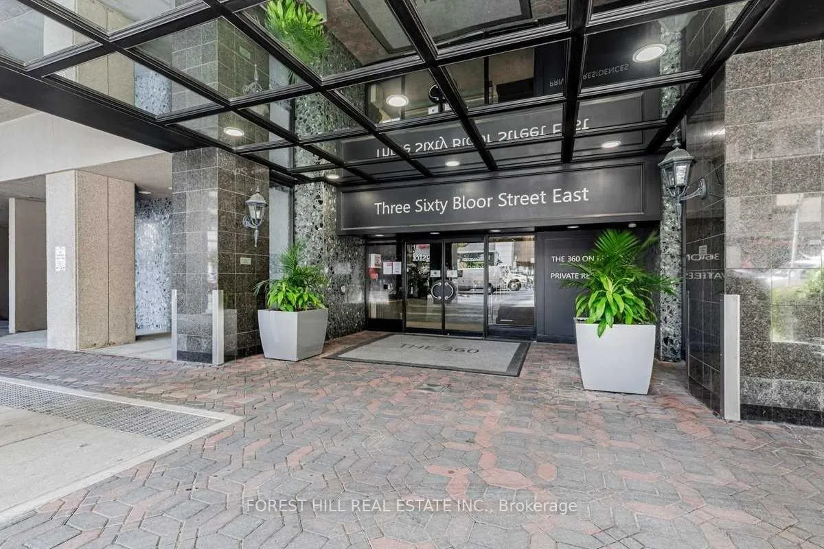 Photo 2 of Unit 910, 360 Bloor Street E, Toronto, Rosedale-Moore Park — HOMEH