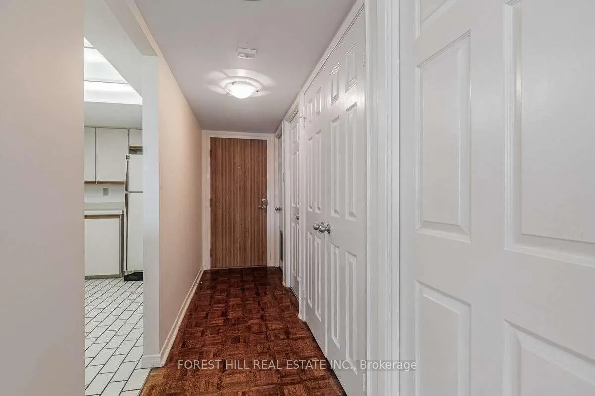 Photo 4 of Unit 910, 360 Bloor Street E, Toronto, Rosedale-Moore Park — HOMEH
