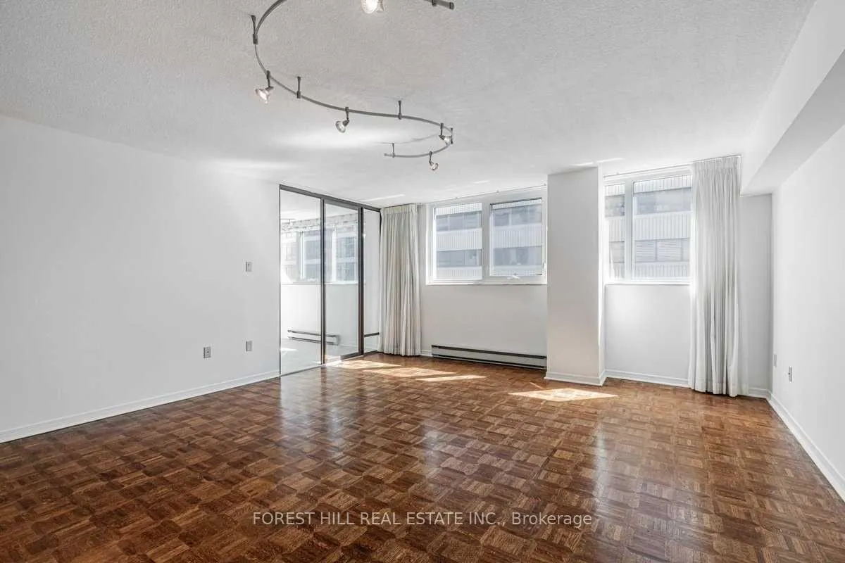 Photo 13 of Unit 910, 360 Bloor Street E, Toronto, Rosedale-Moore Park — HOMEH