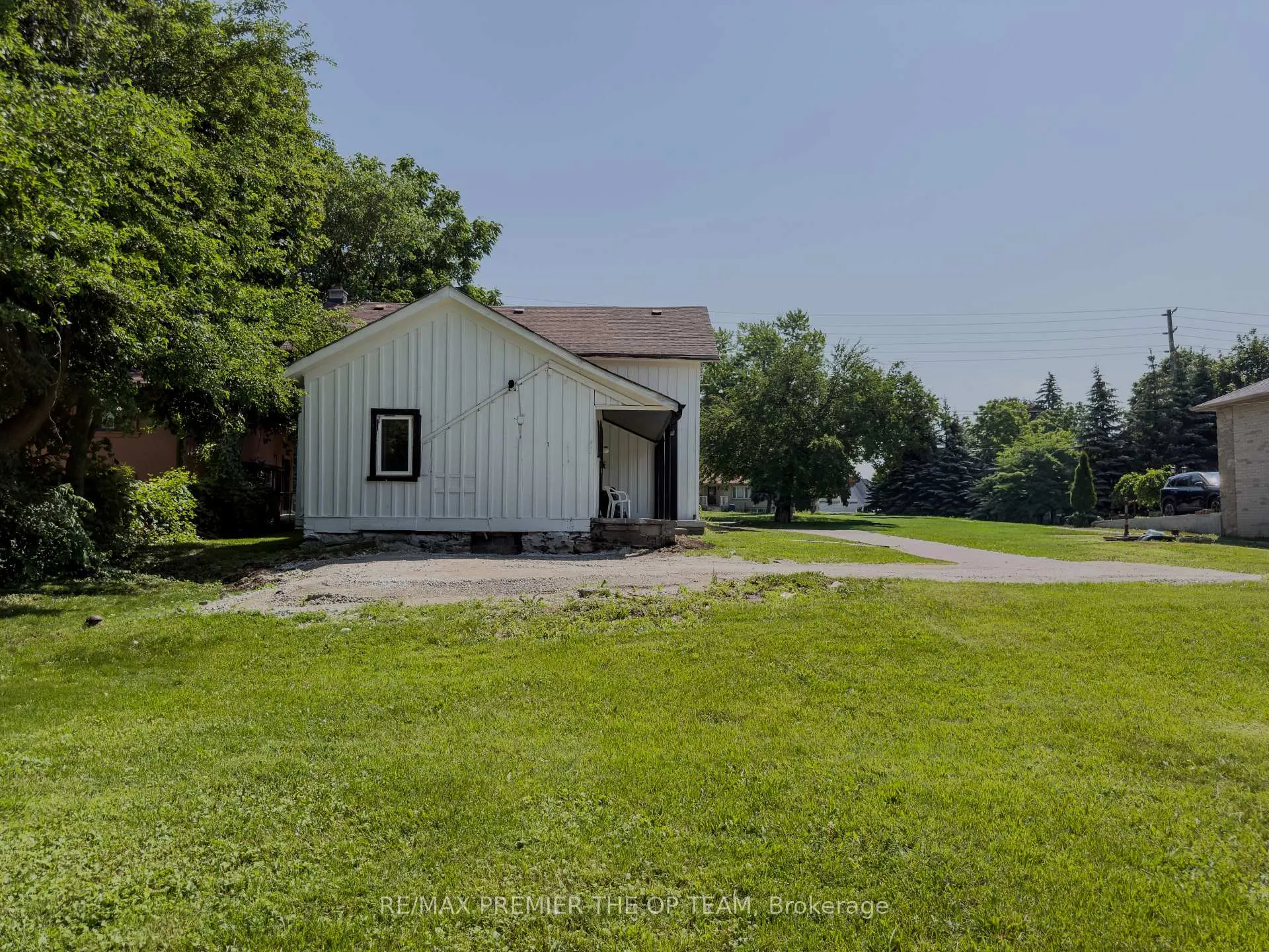 Photo 3 of Unit Main, 9690 Keele Street, Vaughan, Maple — HOMEH