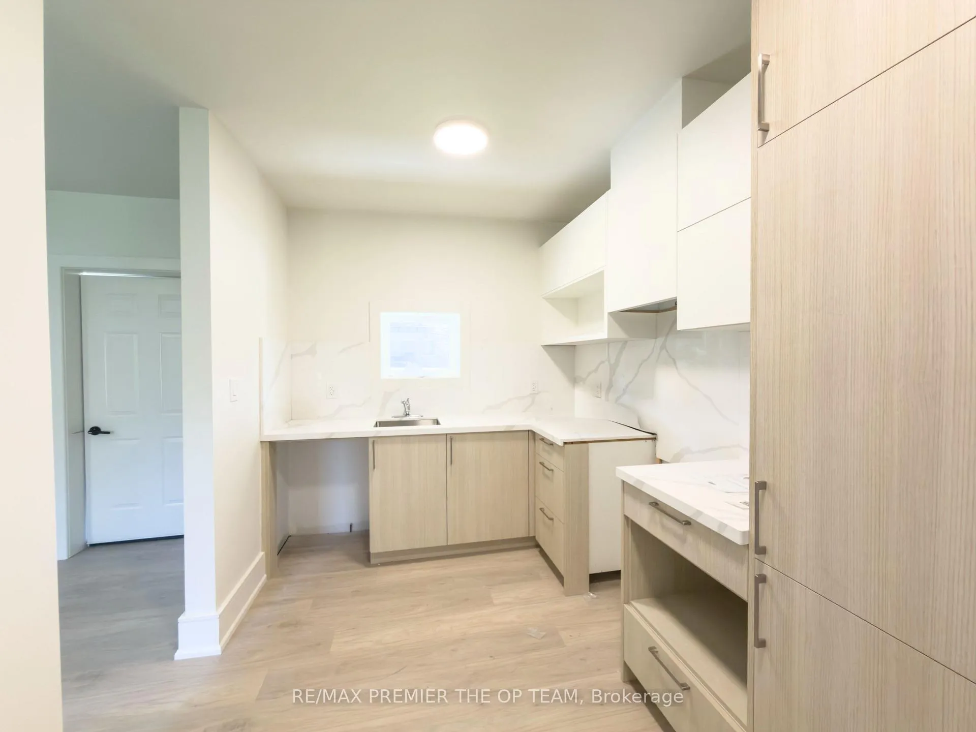 Photo 6 of Unit Main, 9690 Keele Street, Vaughan, Maple — HOMEH