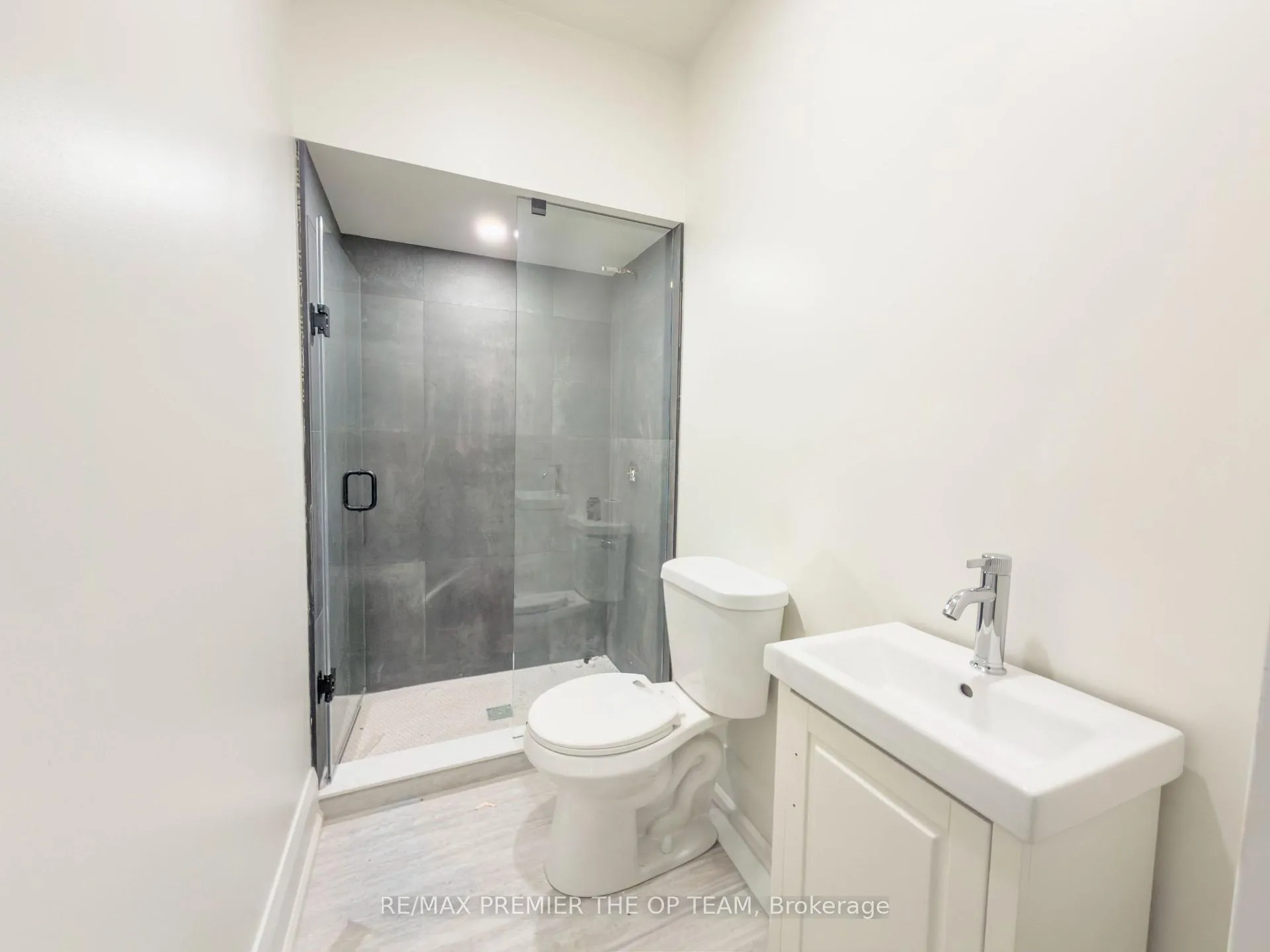 Photo 14 of Unit Main, 9690 Keele Street, Vaughan, Maple — HOMEH