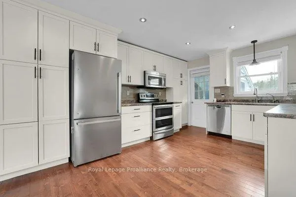 Photo 20 of 105 A&B Bernard Long Road, Quinte West, Trenton Ward — HOMEH