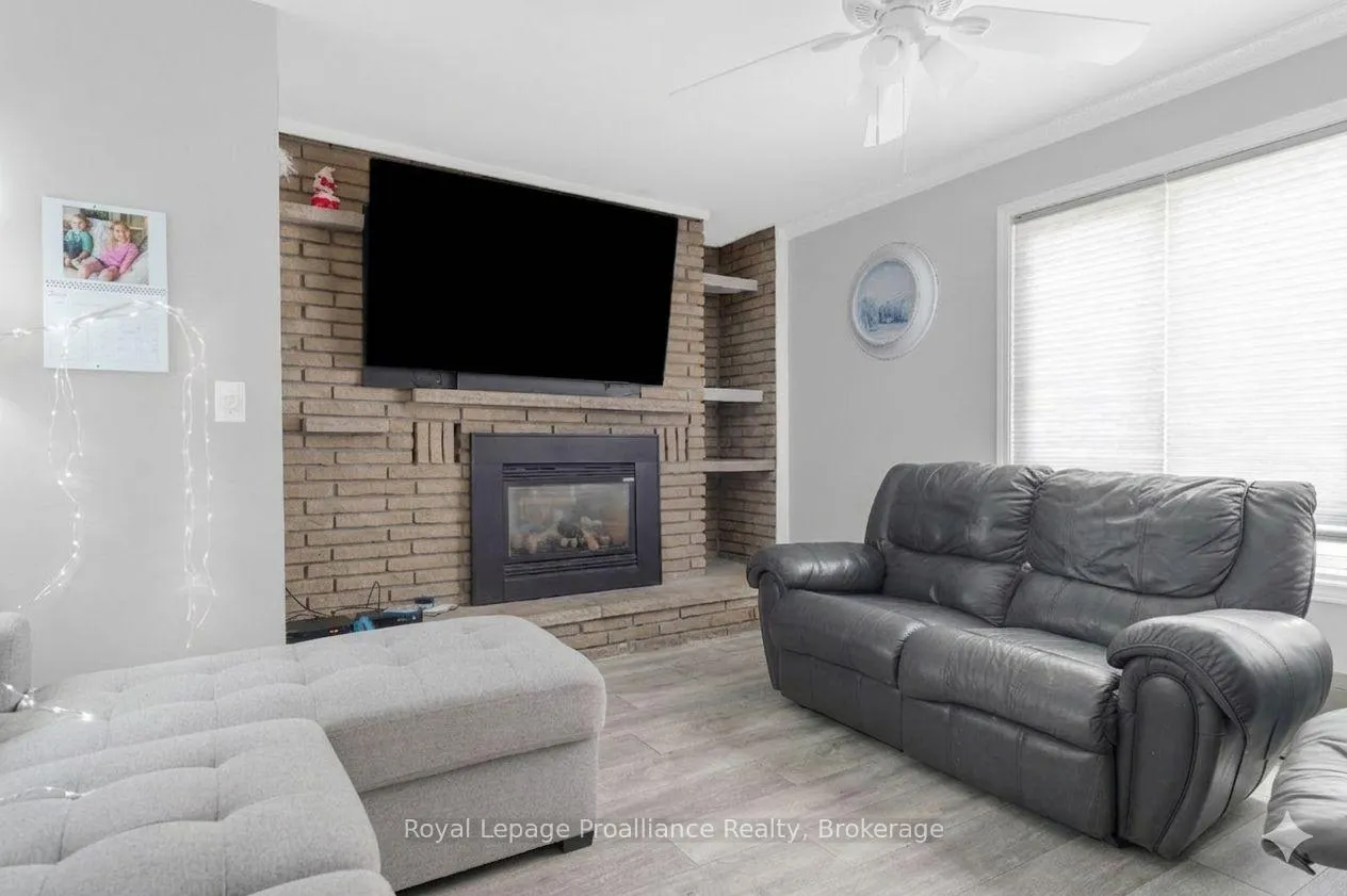 Photo 24 of 105 A&B Bernard Long Road, Quinte West, Trenton Ward — HOMEH