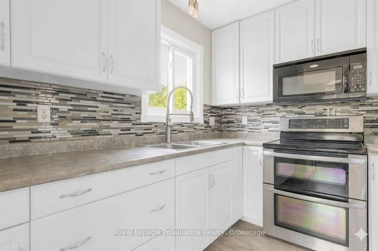 Photo 25 of 105 A&B Bernard Long Road, Quinte West, Trenton Ward — HOMEH