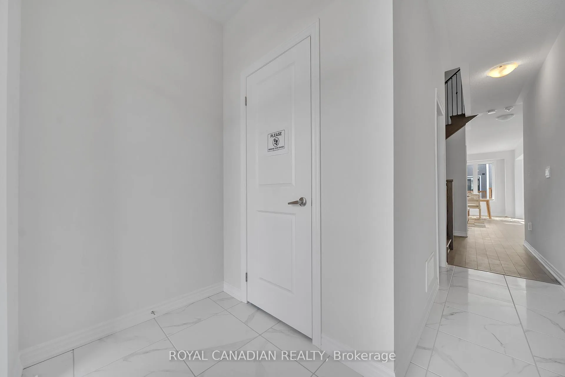 Photo 7 of 21 Tamworth Terrace, Barrie, Rural Barrie Southeast — HOMEH