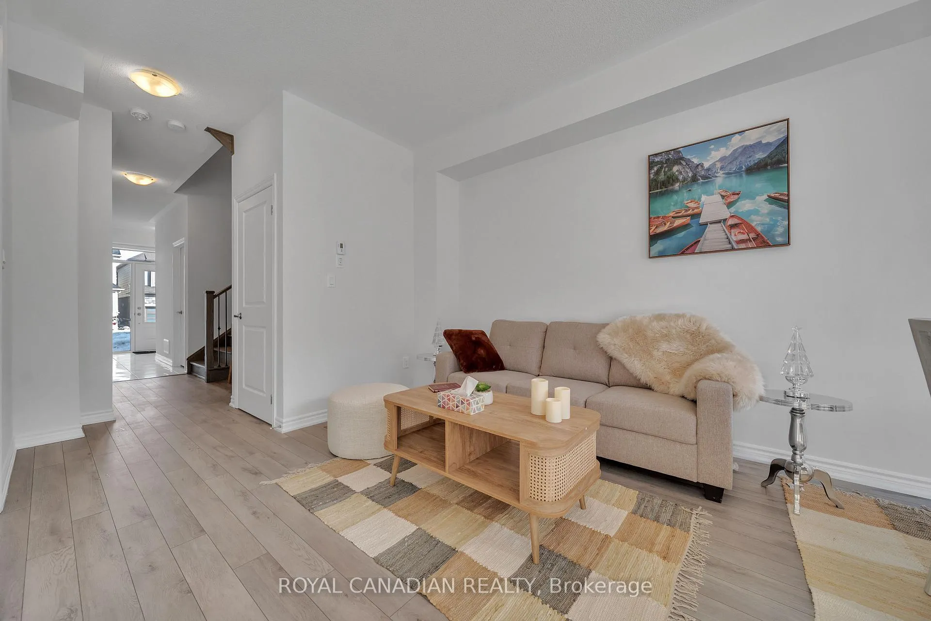 Photo 11 of 21 Tamworth Terrace, Barrie, Rural Barrie Southeast — HOMEH