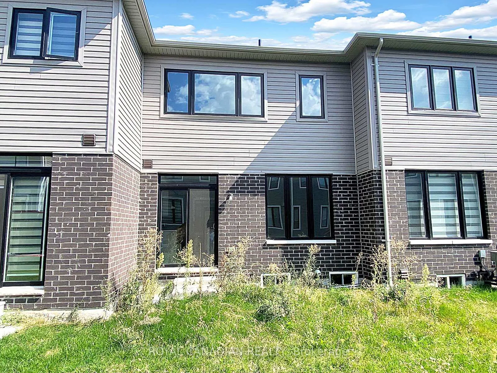 Photo 44 of 21 Tamworth Terrace, Barrie, Rural Barrie Southeast — HOMEH