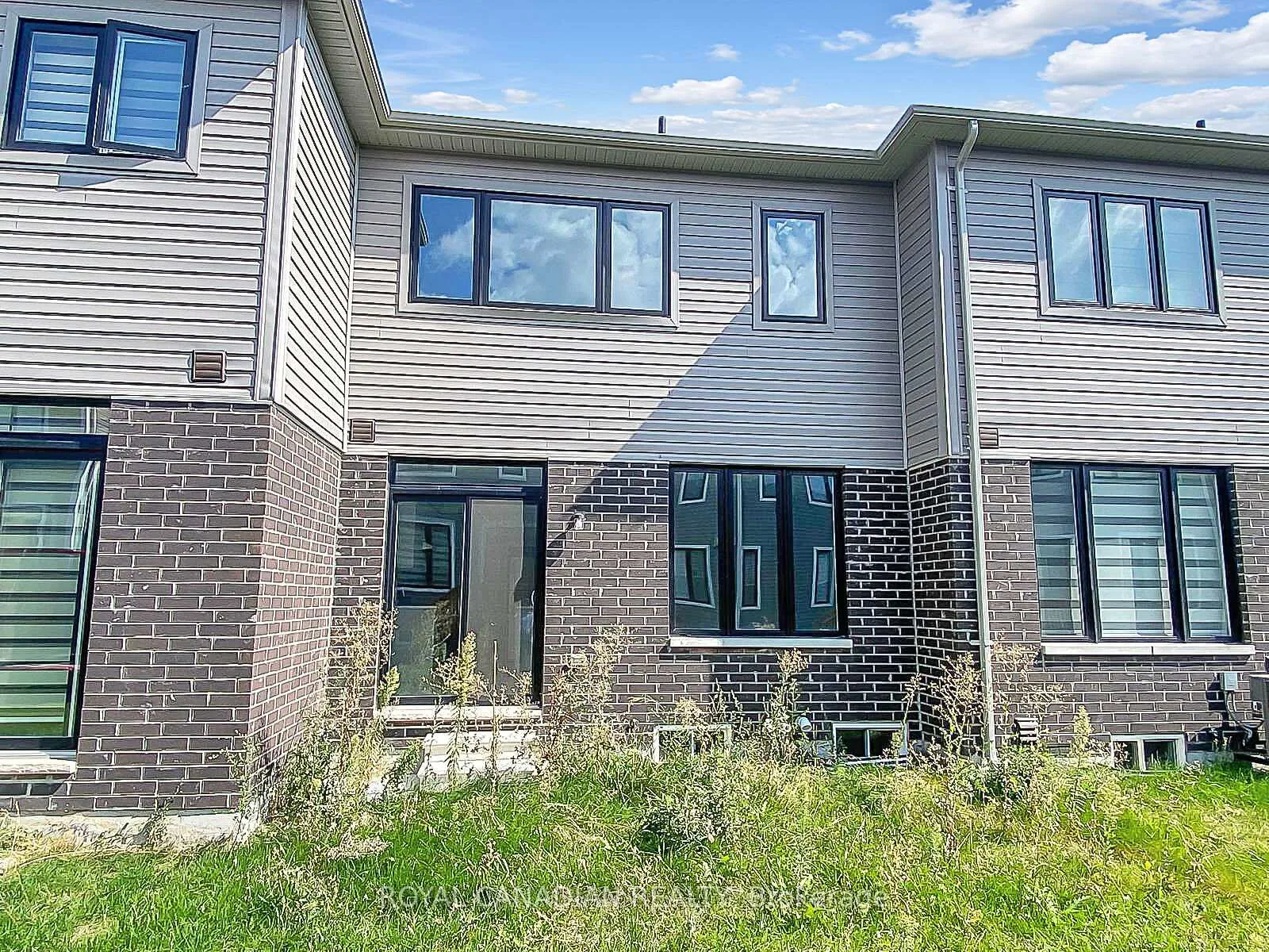 Photo 46 of 21 Tamworth Terrace, Barrie, Rural Barrie Southeast — HOMEH