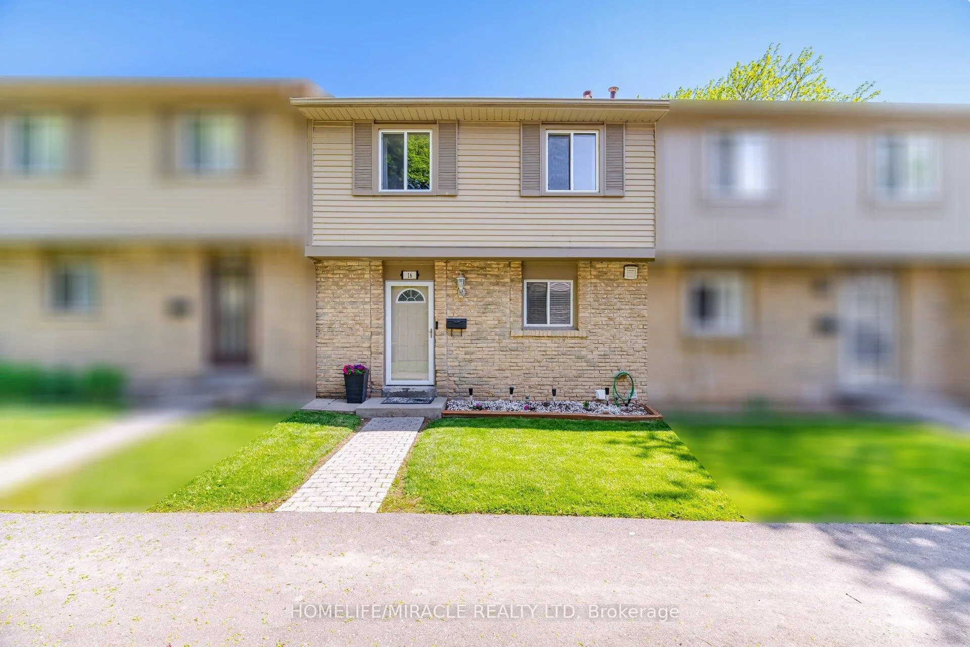 Photo 1 of Unit 16, 57 Hansen Road N, Brampton, Madoc — HOMEH