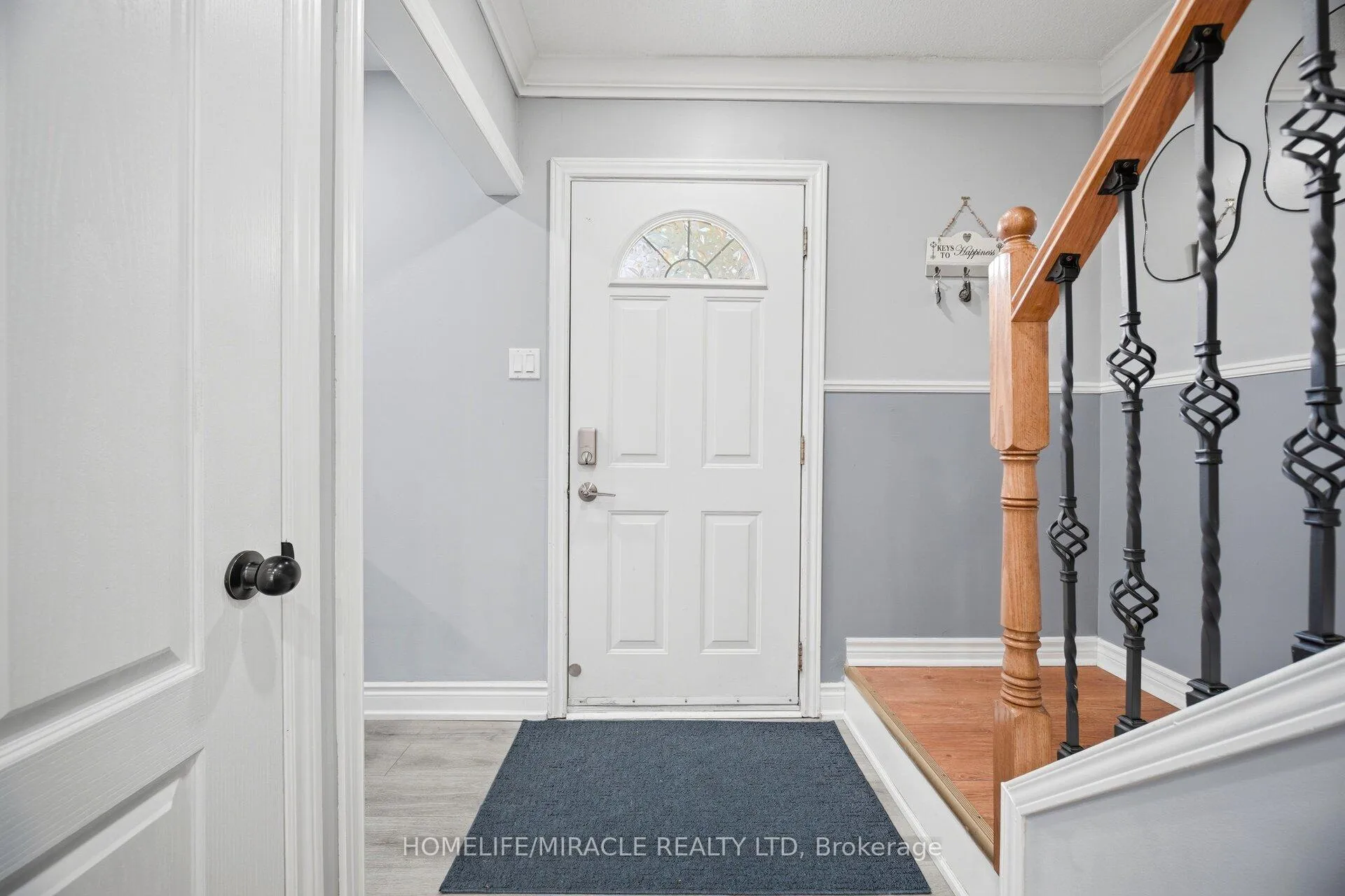 Photo 5 of Unit 16, 57 Hansen Road N, Brampton, Madoc — HOMEH
