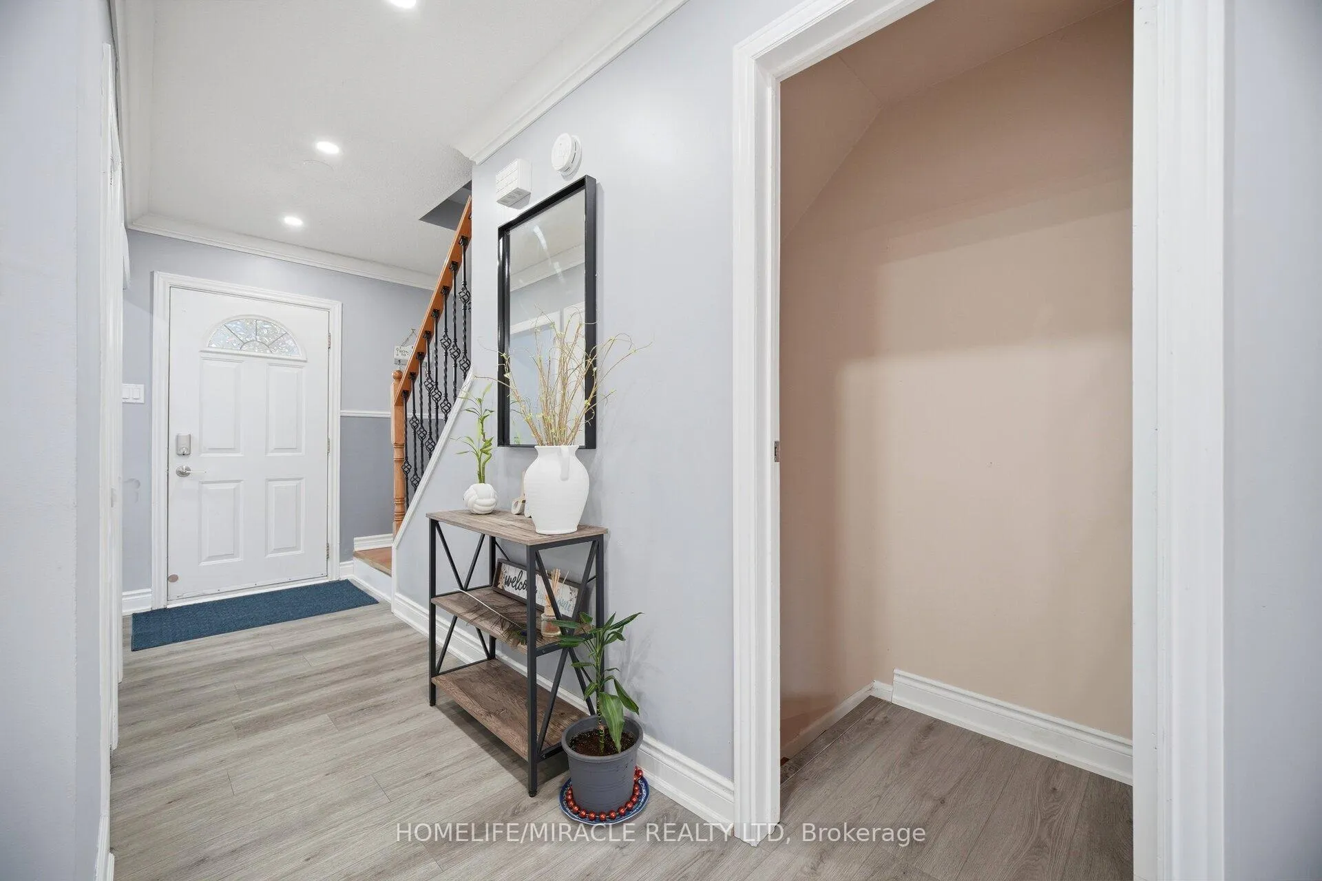 Photo 25 of Unit 16, 57 Hansen Road N, Brampton, Madoc — HOMEH