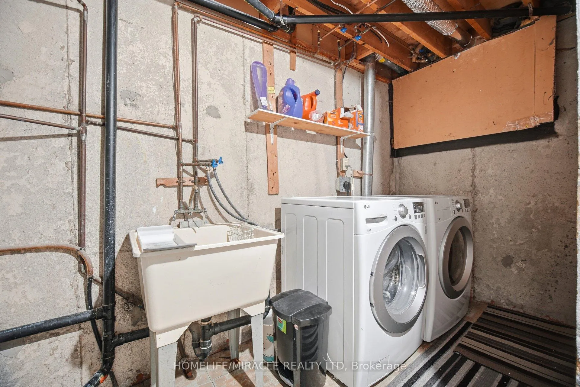 Photo 32 of Unit 16, 57 Hansen Road N, Brampton, Madoc — HOMEH