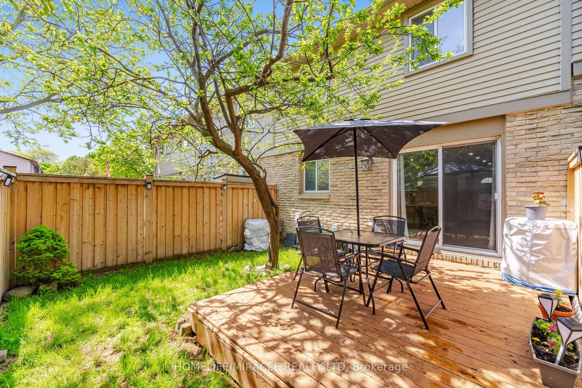 Photo 34 of Unit 16, 57 Hansen Road N, Brampton, Madoc — HOMEH
