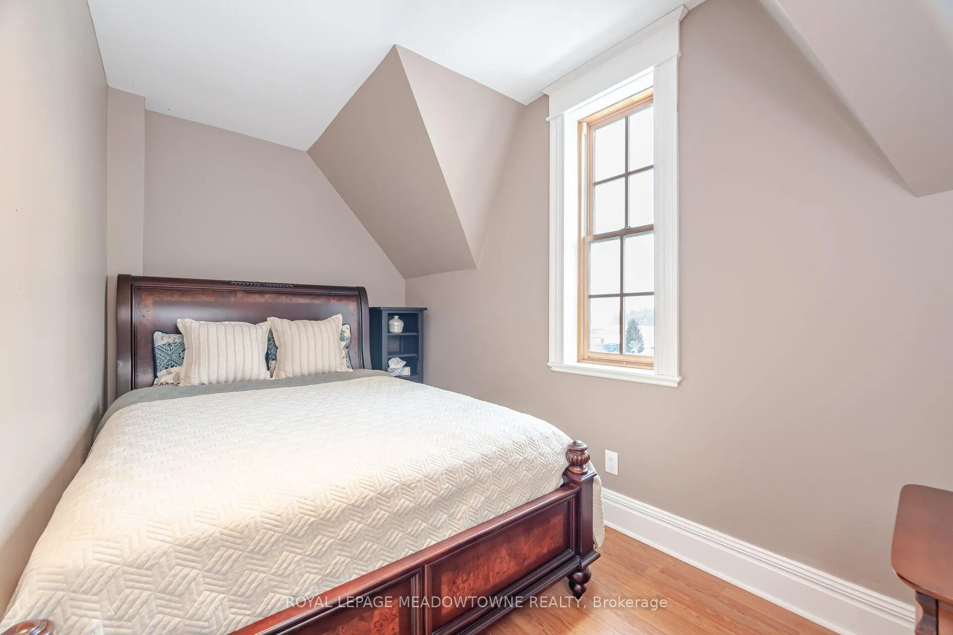 Photo 37 of 965 Metler Road, Pelham, North Pelham — HOMEH
