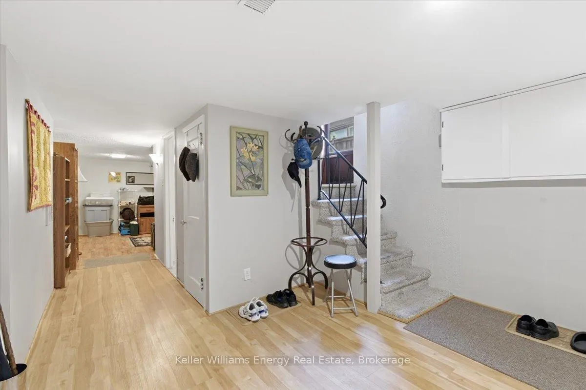 Photo 21 of 482 Simcoe Street N, Oshawa, O'Neill — HOMEH
