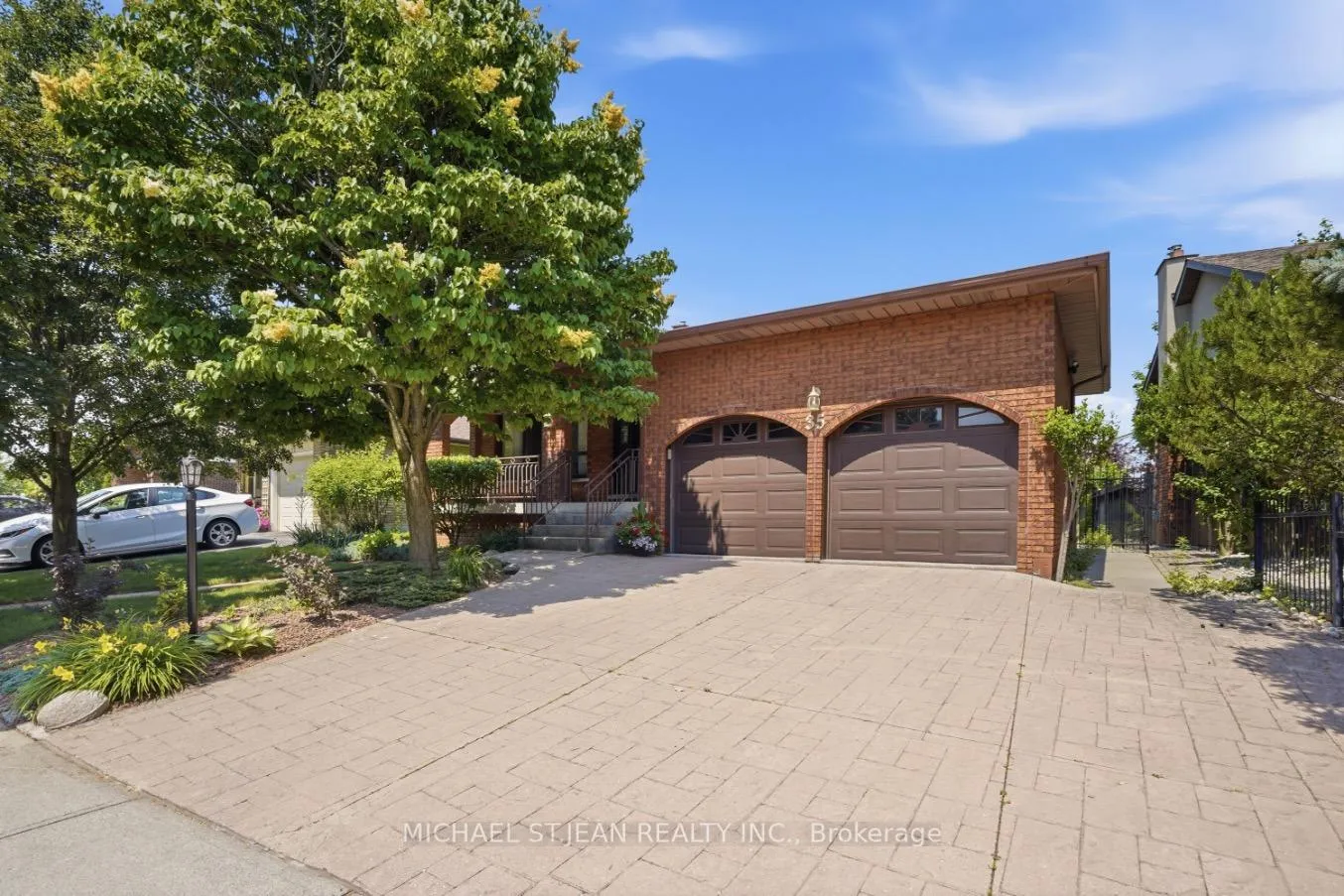 Photo 3 of 35 Audubon Street S, Hamilton, Stoney Creek Mountain — HOMEH