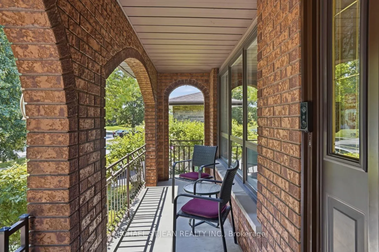 Photo 6 of 35 Audubon Street S, Hamilton, Stoney Creek Mountain — HOMEH