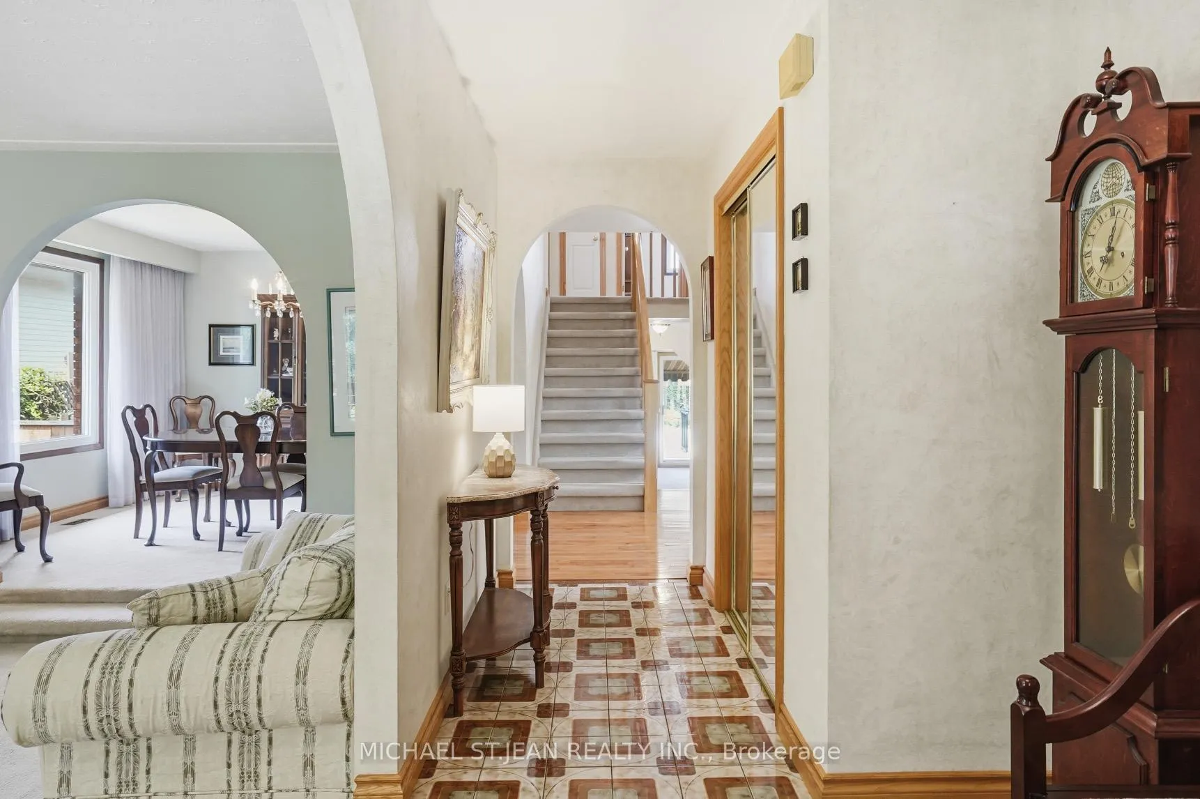 Photo 9 of 35 Audubon Street S, Hamilton, Stoney Creek Mountain — HOMEH