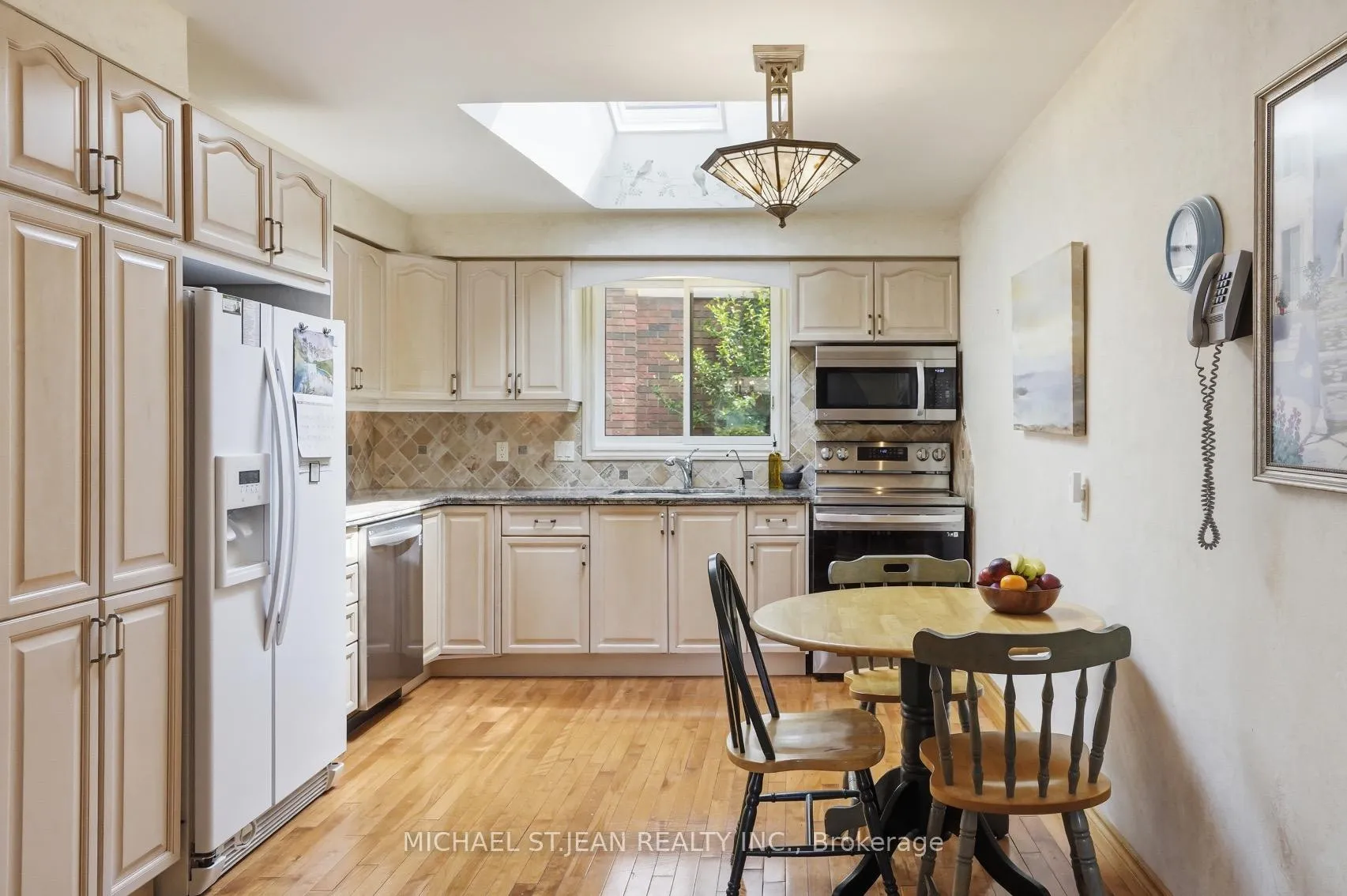 Photo 15 of 35 Audubon Street S, Hamilton, Stoney Creek Mountain — HOMEH