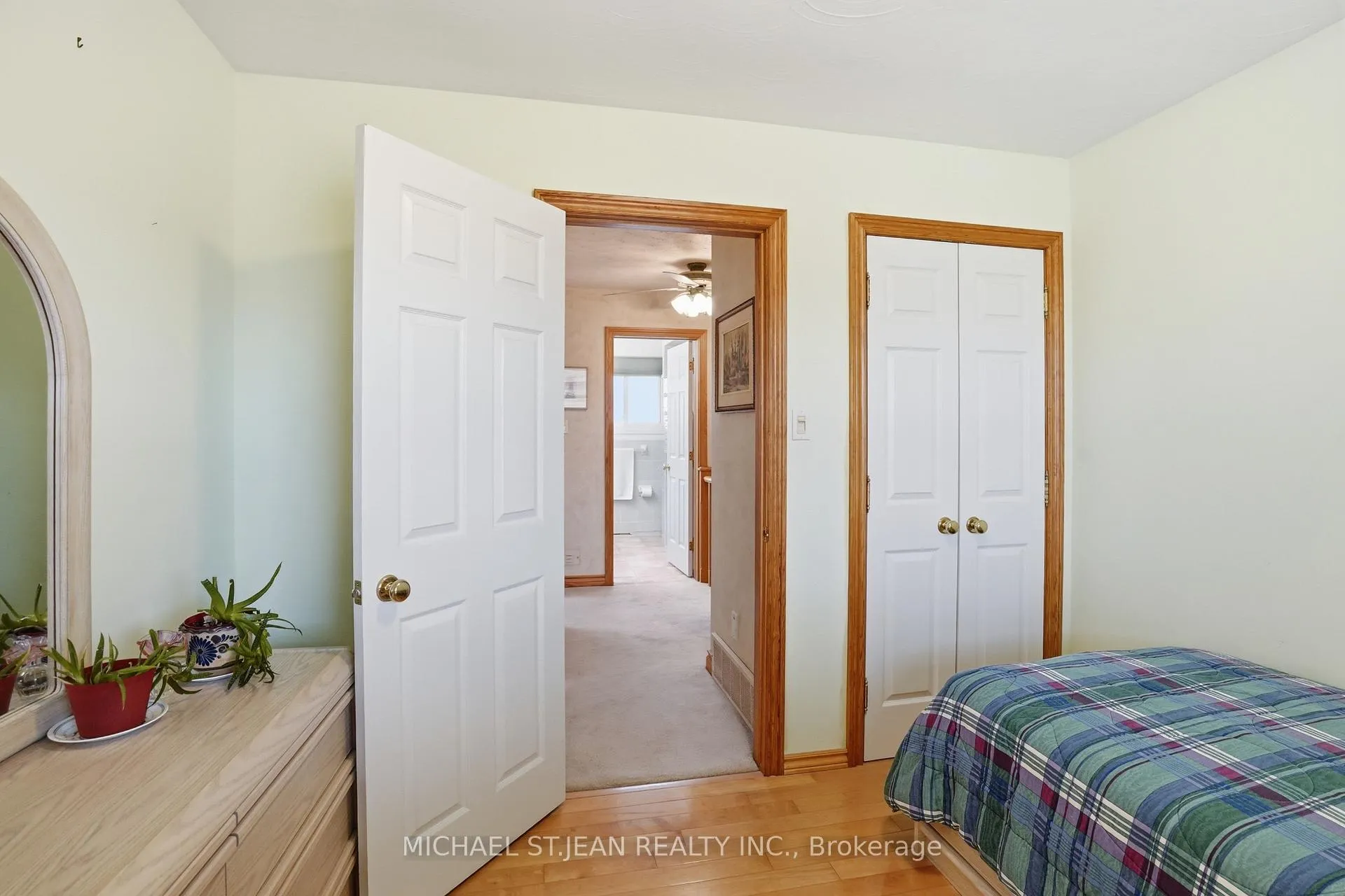 Photo 36 of 35 Audubon Street S, Hamilton, Stoney Creek Mountain — HOMEH