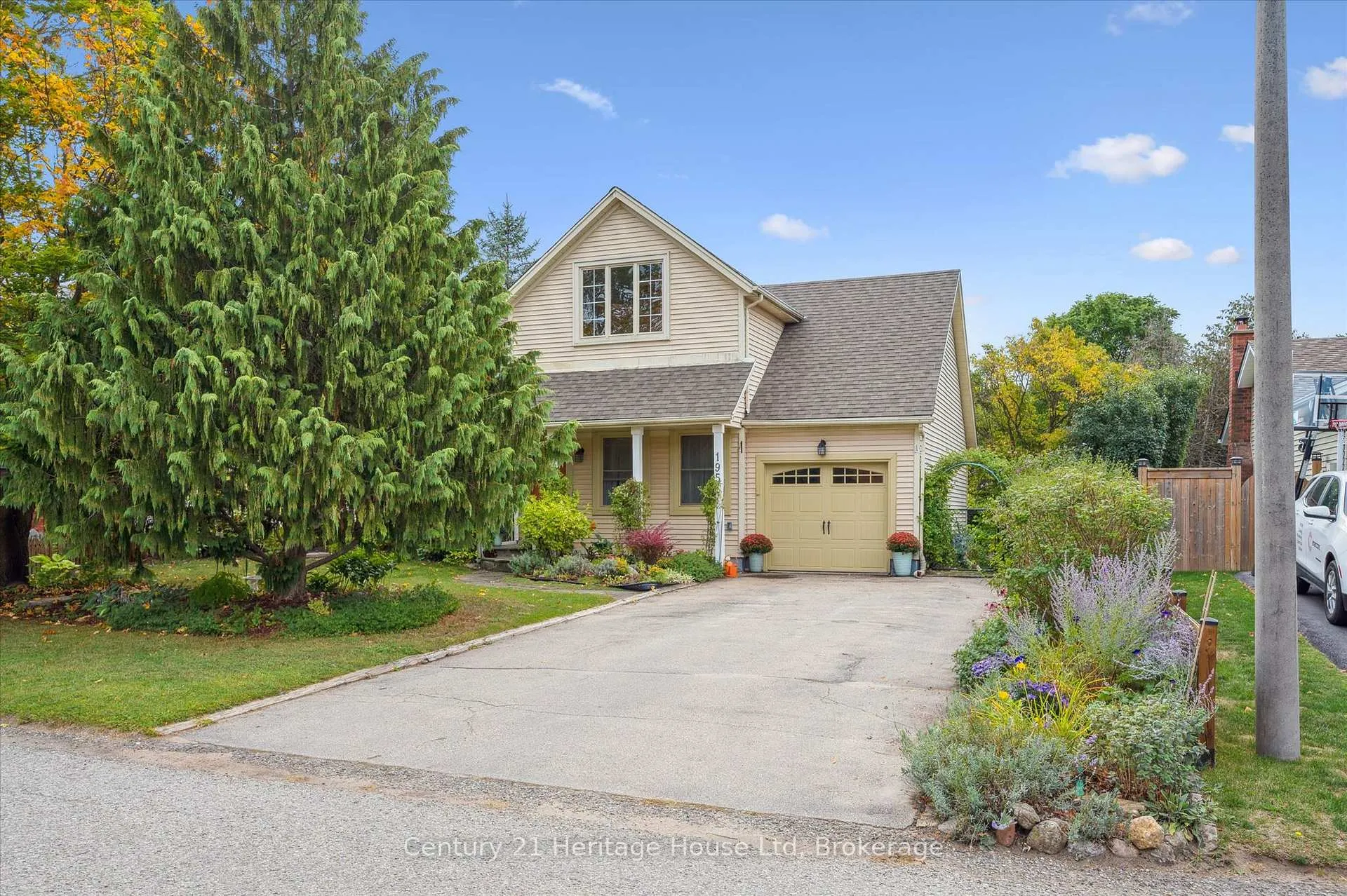 Photo 3 of 195 Jackson Street, Guelph/Eramosa, Rockwood — HOMEH