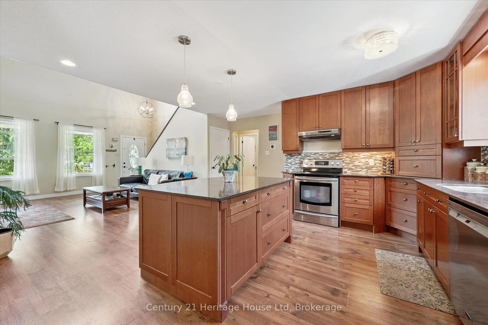 Photo 15 of 195 Jackson Street, Guelph/Eramosa, Rockwood — HOMEH