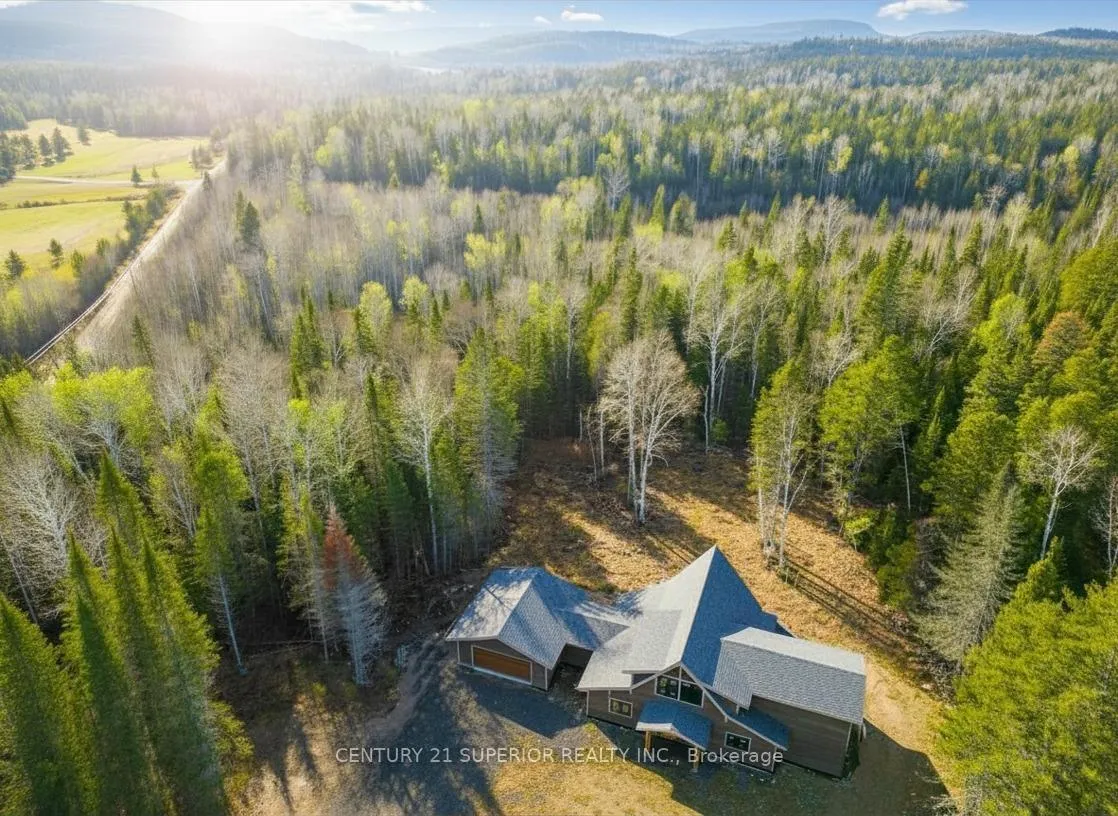 Photo 3 of 115 Golf Course Road, Nipigon — HOMEH