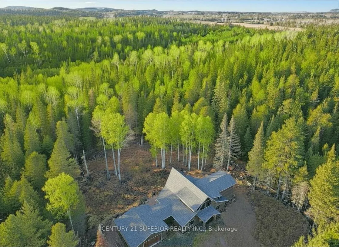 Photo 8 of 115 Golf Course Road, Nipigon — HOMEH