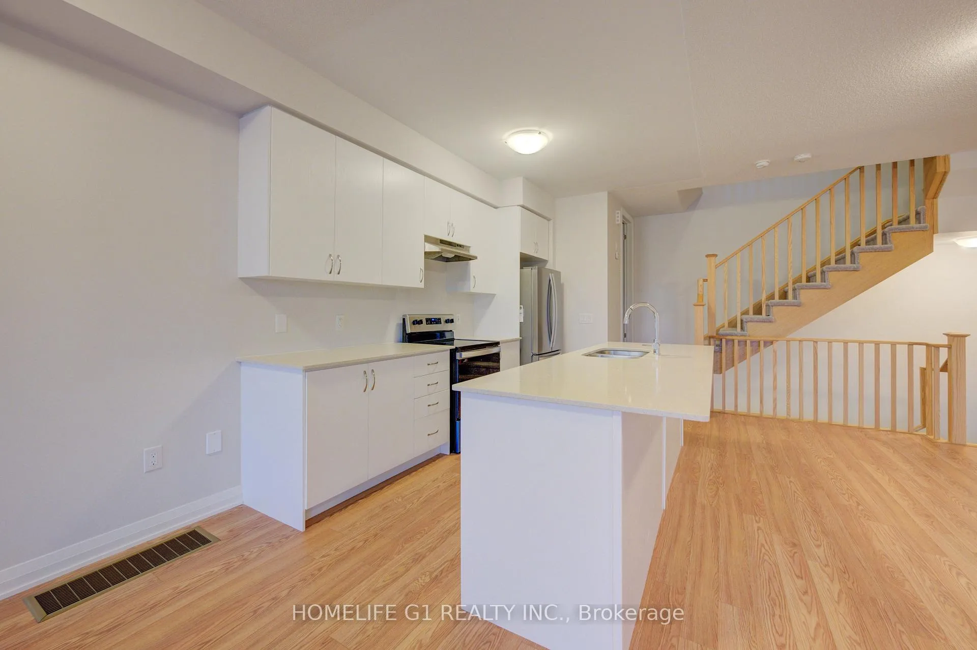 Photo 14 of Unit 611, 585 Colborne Street E, Brantford, East Ward — HOMEH