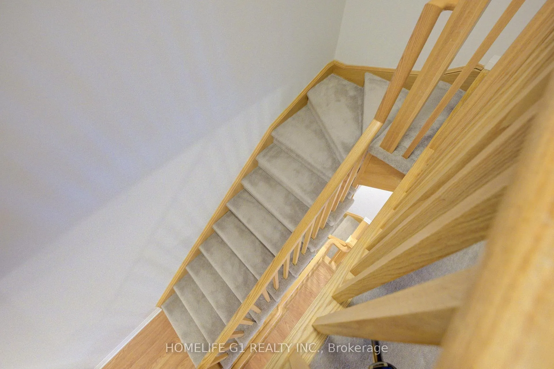 Photo 27 of Unit 611, 585 Colborne Street E, Brantford, East Ward — HOMEH