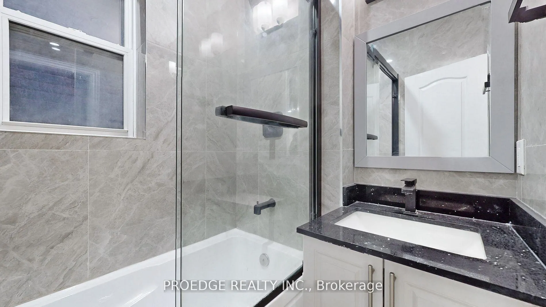 Photo 13 of 177 Wallace Avenue, Toronto, Dovercourt-Wallace Emerson-Junction — HOMEH