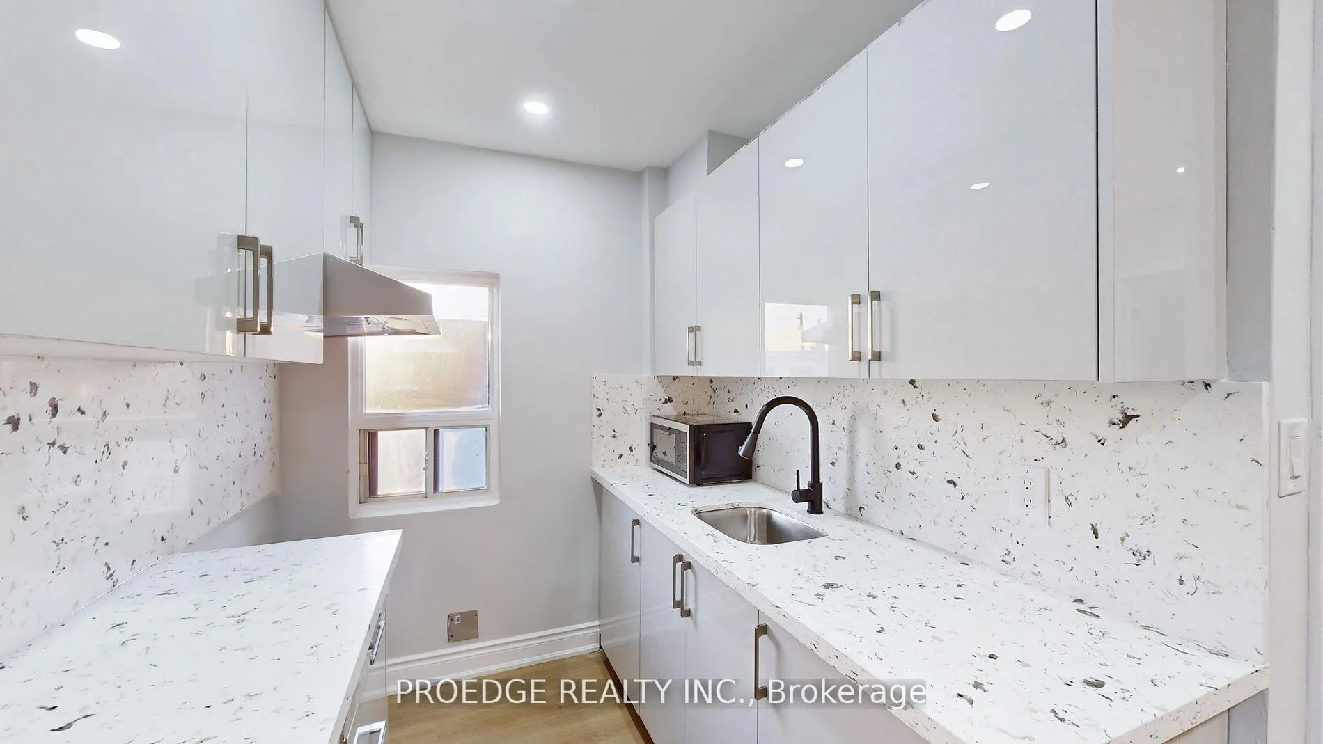 Photo 15 of 177 Wallace Avenue, Toronto, Dovercourt-Wallace Emerson-Junction — HOMEH